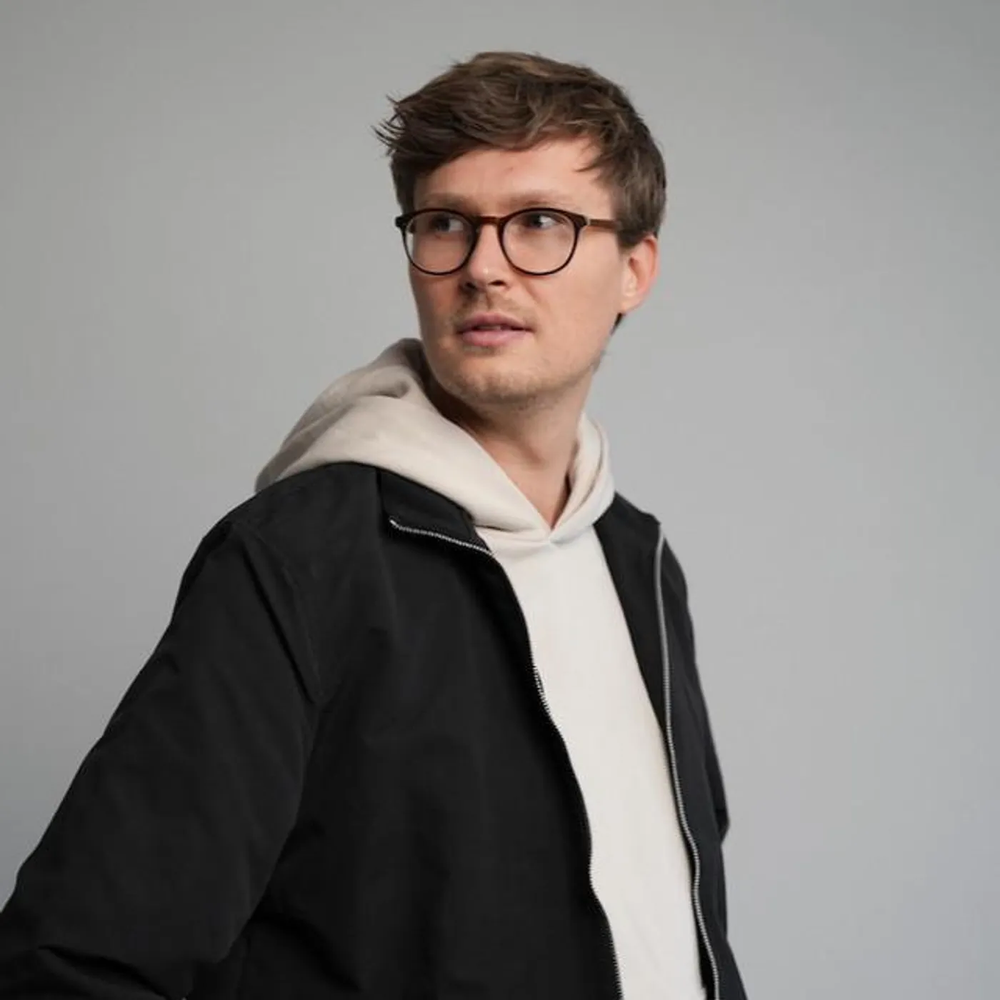 Lukas Linder Brand Page