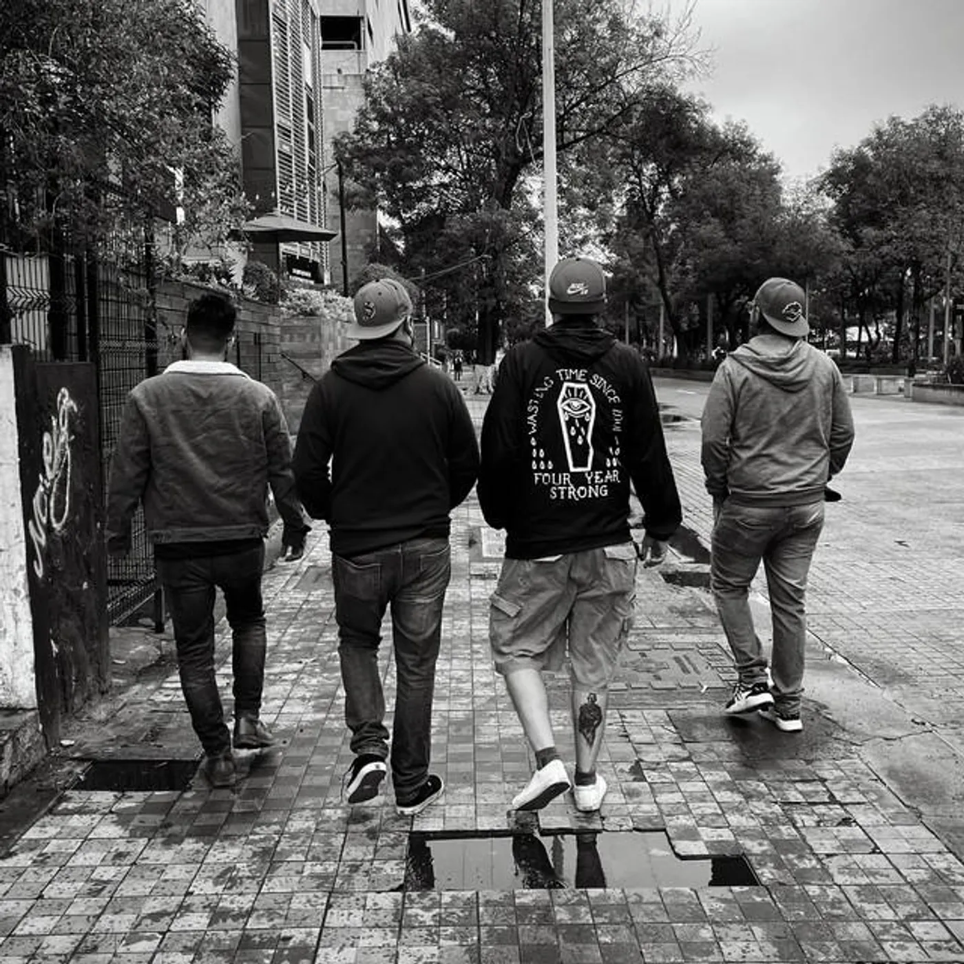 Lunes de Honores Brand Page