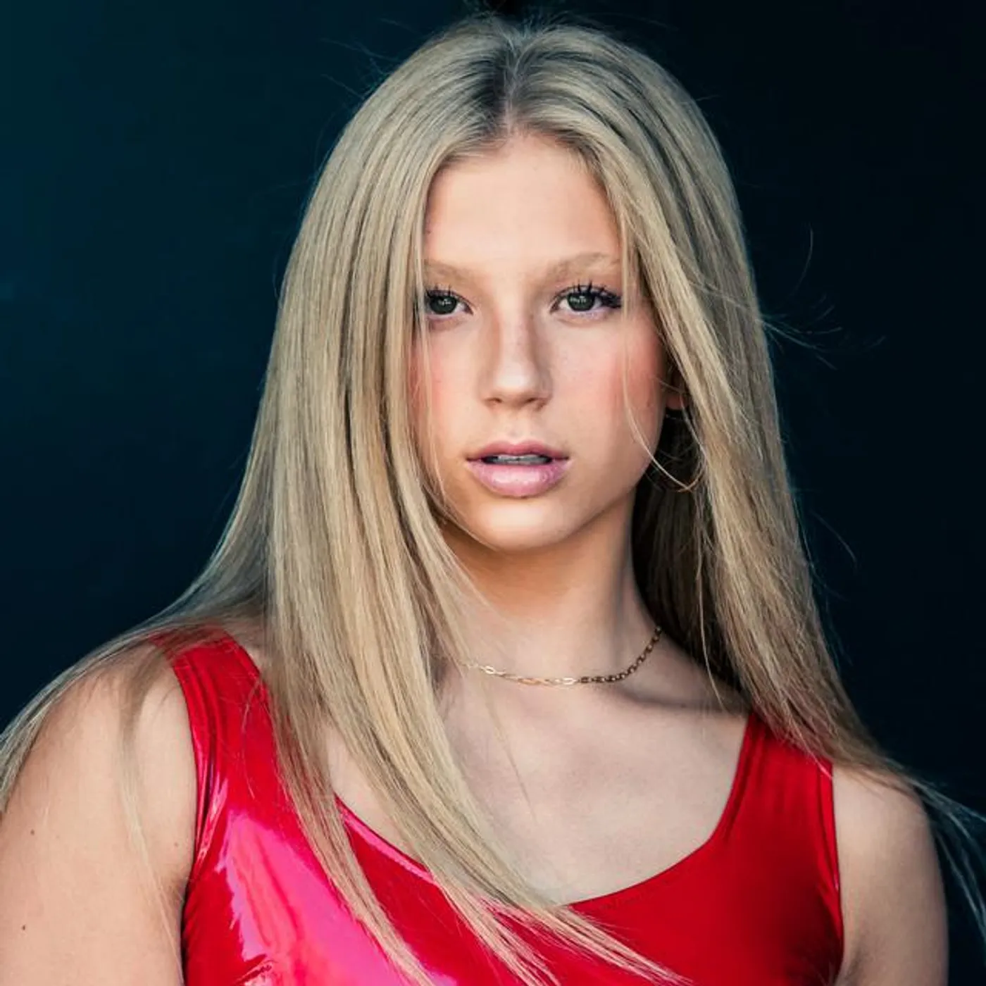 Lyza Bull Brand Page