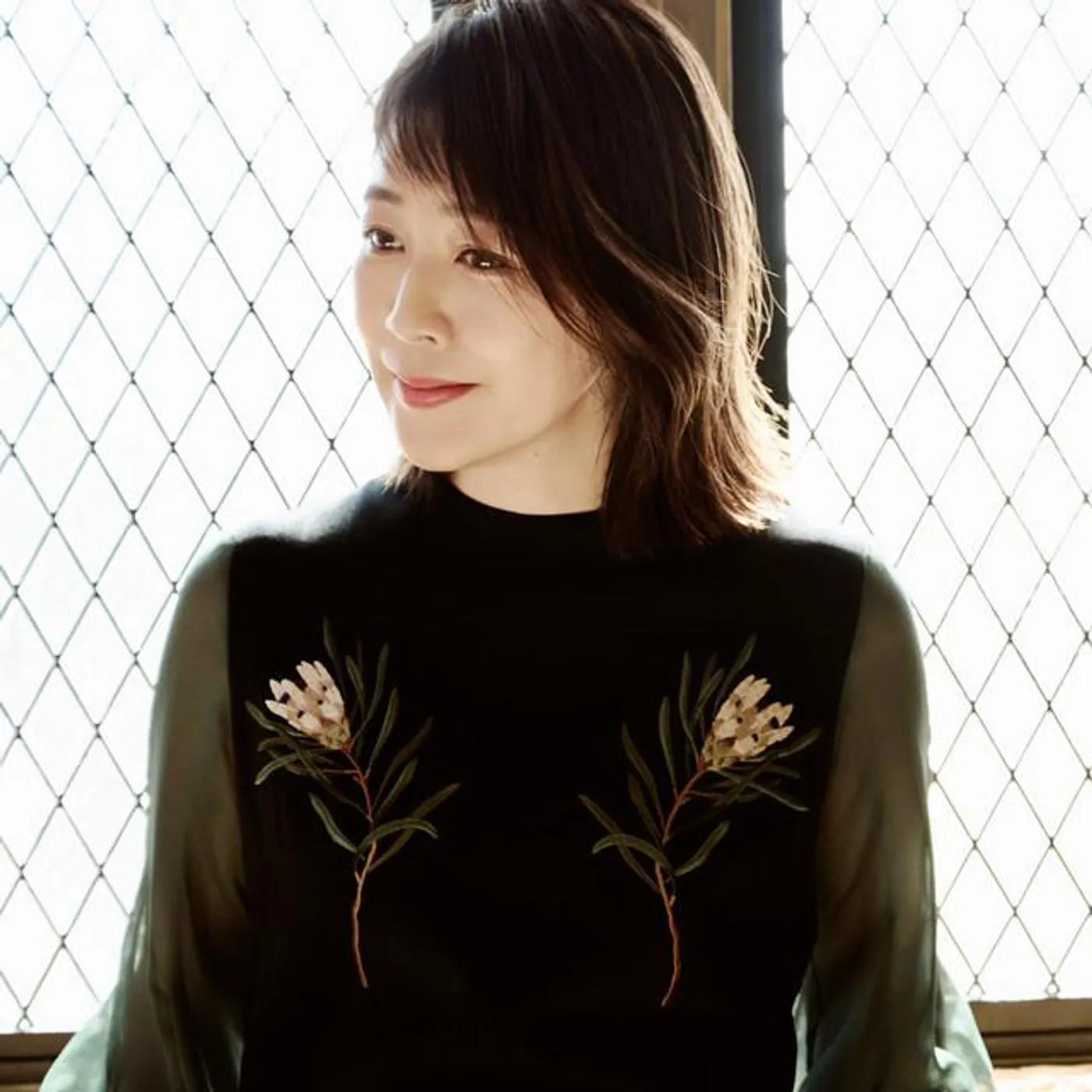 Momoko Kikuchi Brand Page