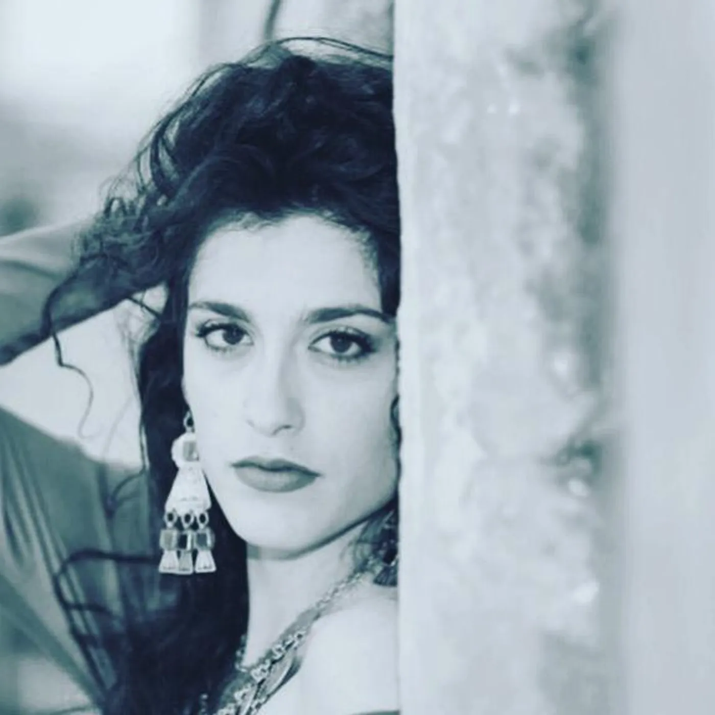 Mor Karbasi Brand Page