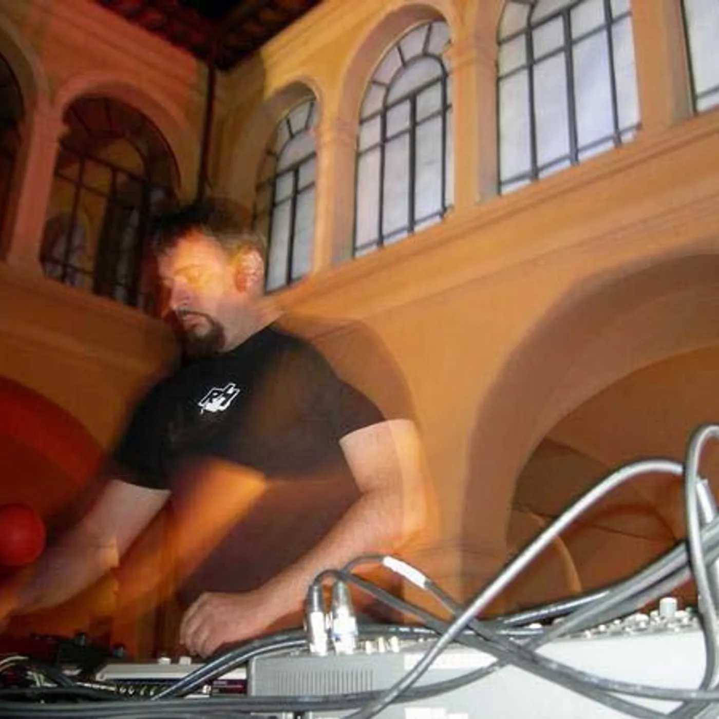 Morphosis Brand Page