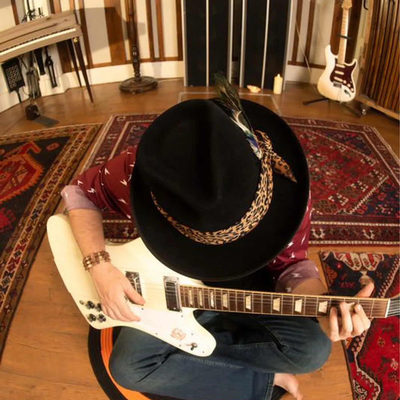 Matt Pearce & The Mutiny Brand Page