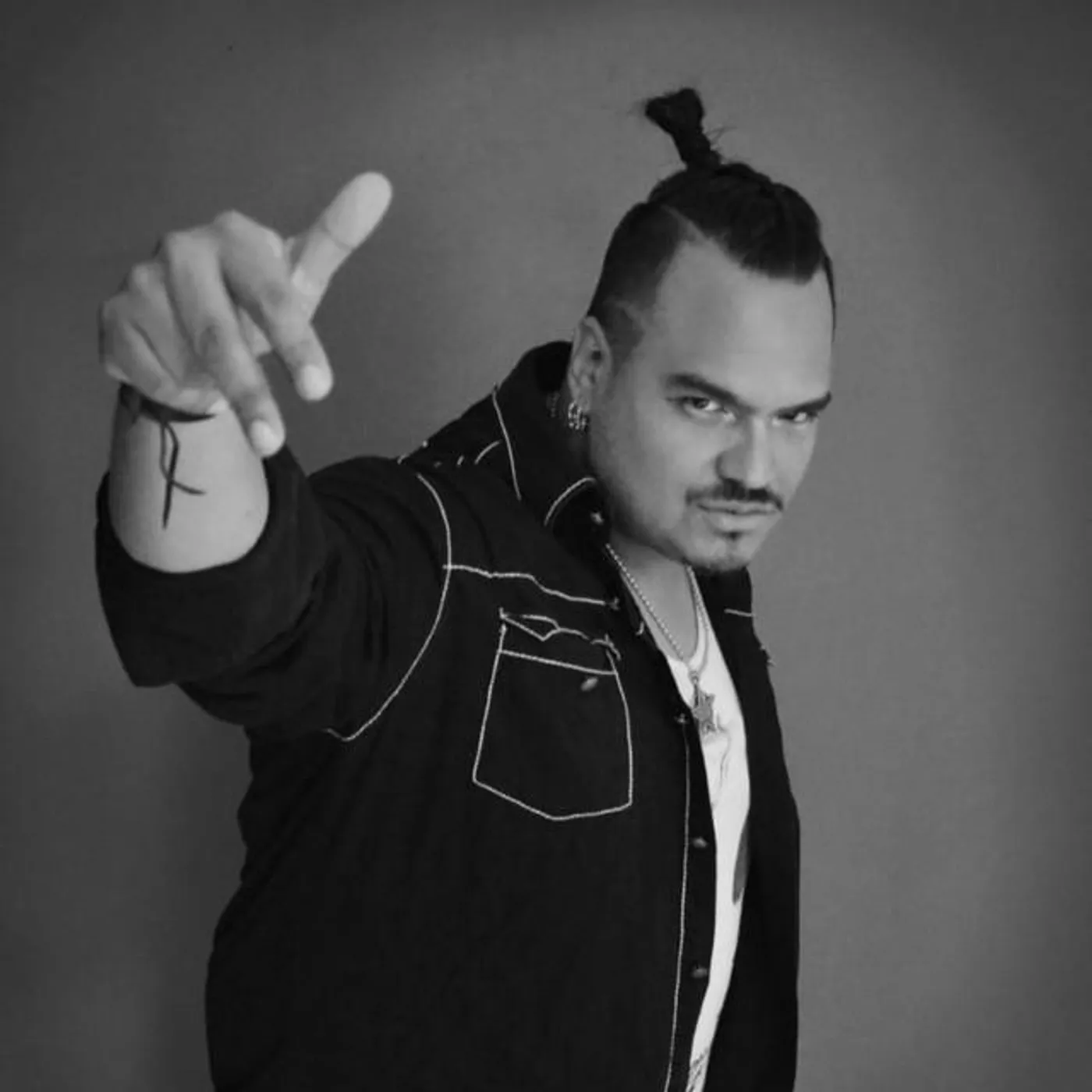 Mauren Mendo Brand Page