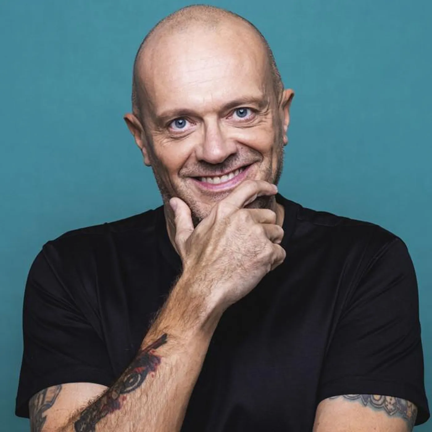 Max Pezzali Brand Page