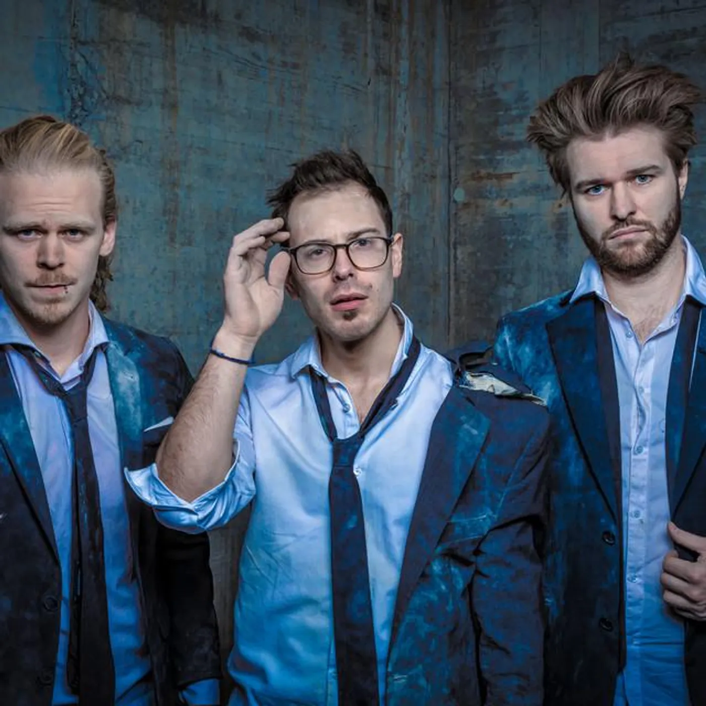 MaxMantis Brand Page