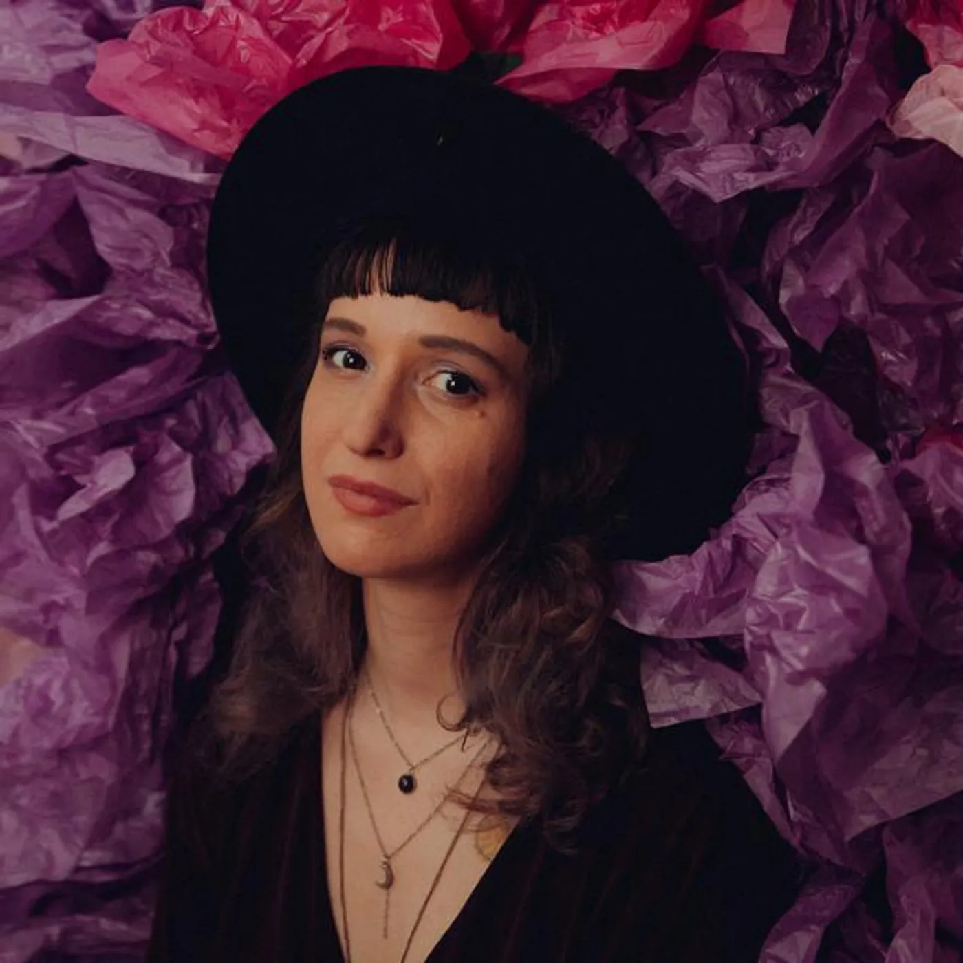 Madame Autruche Brand Page