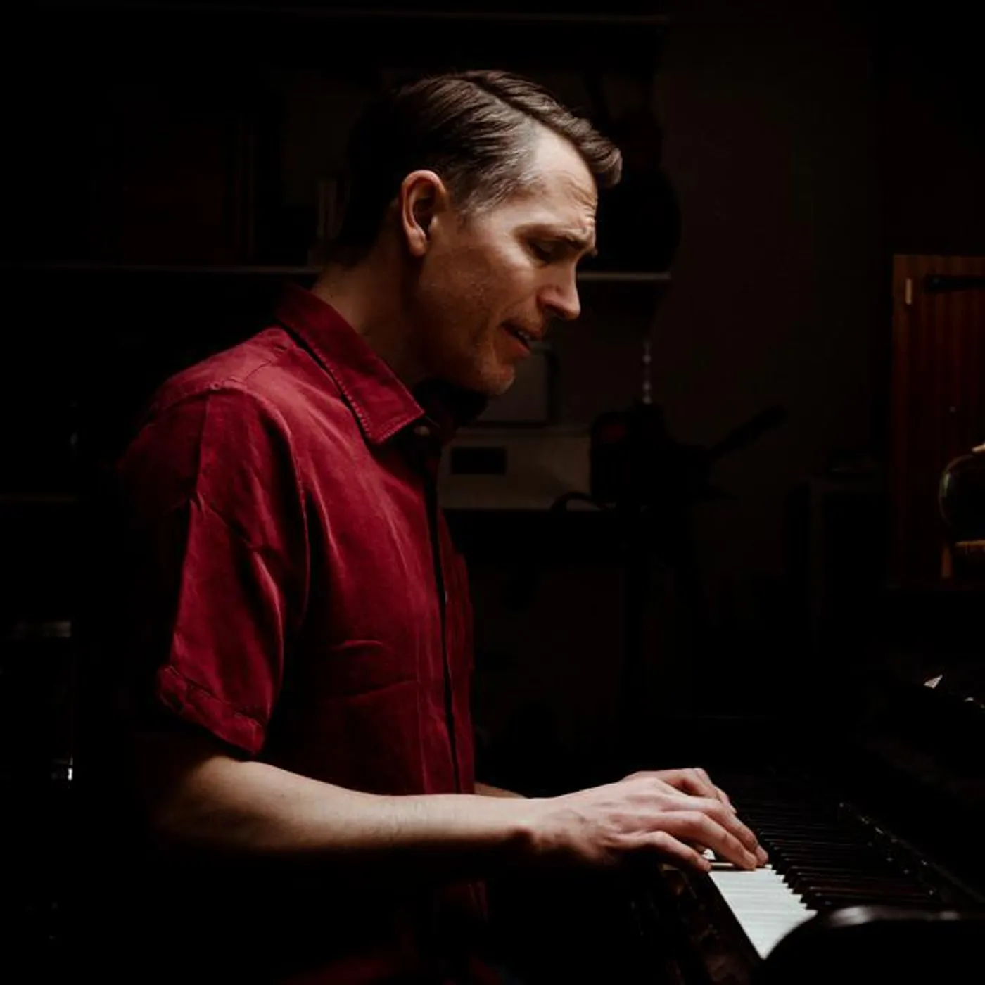 Magnus Tingsek Brand Page