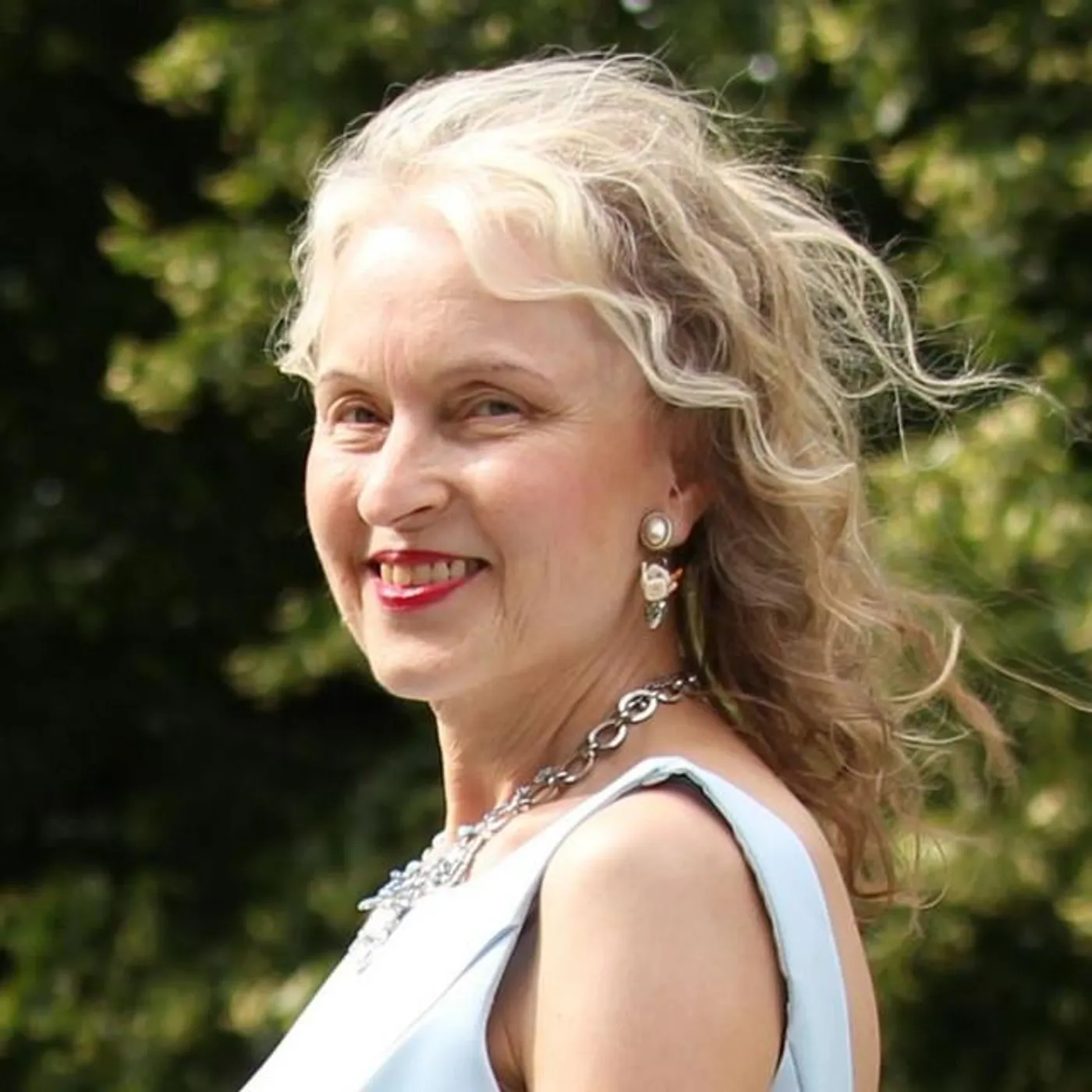 Maini Sorri Brand Page