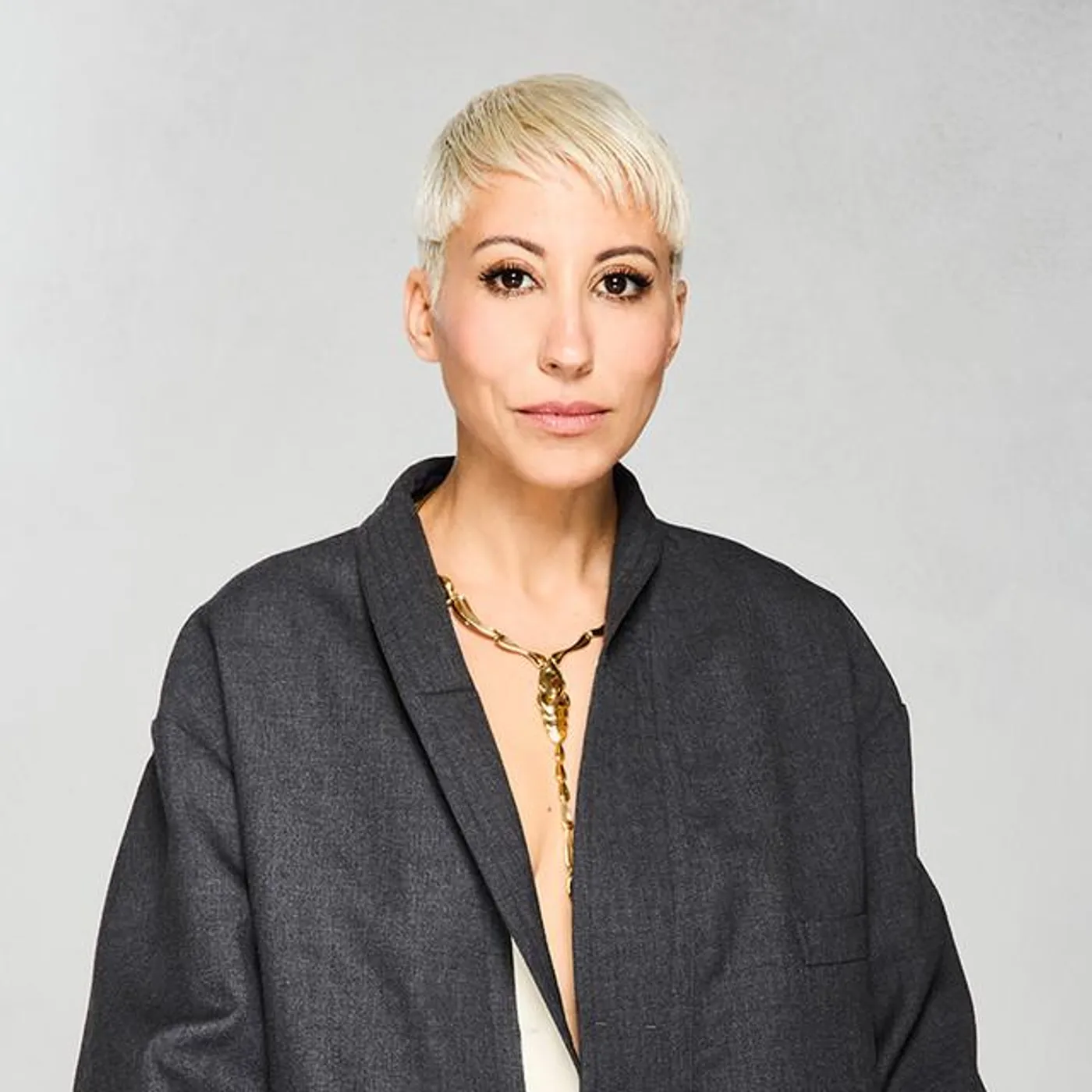 Malika Ayane Brand Page