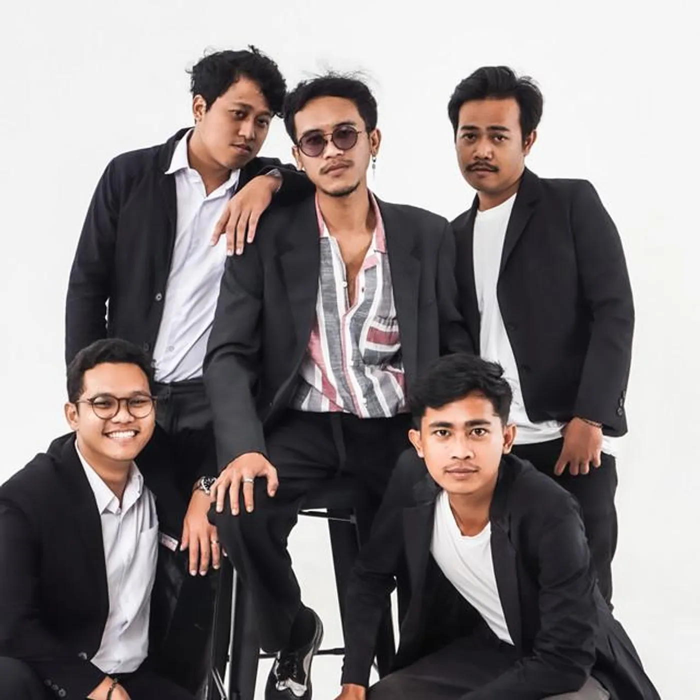 Manifrustasi Brand Page