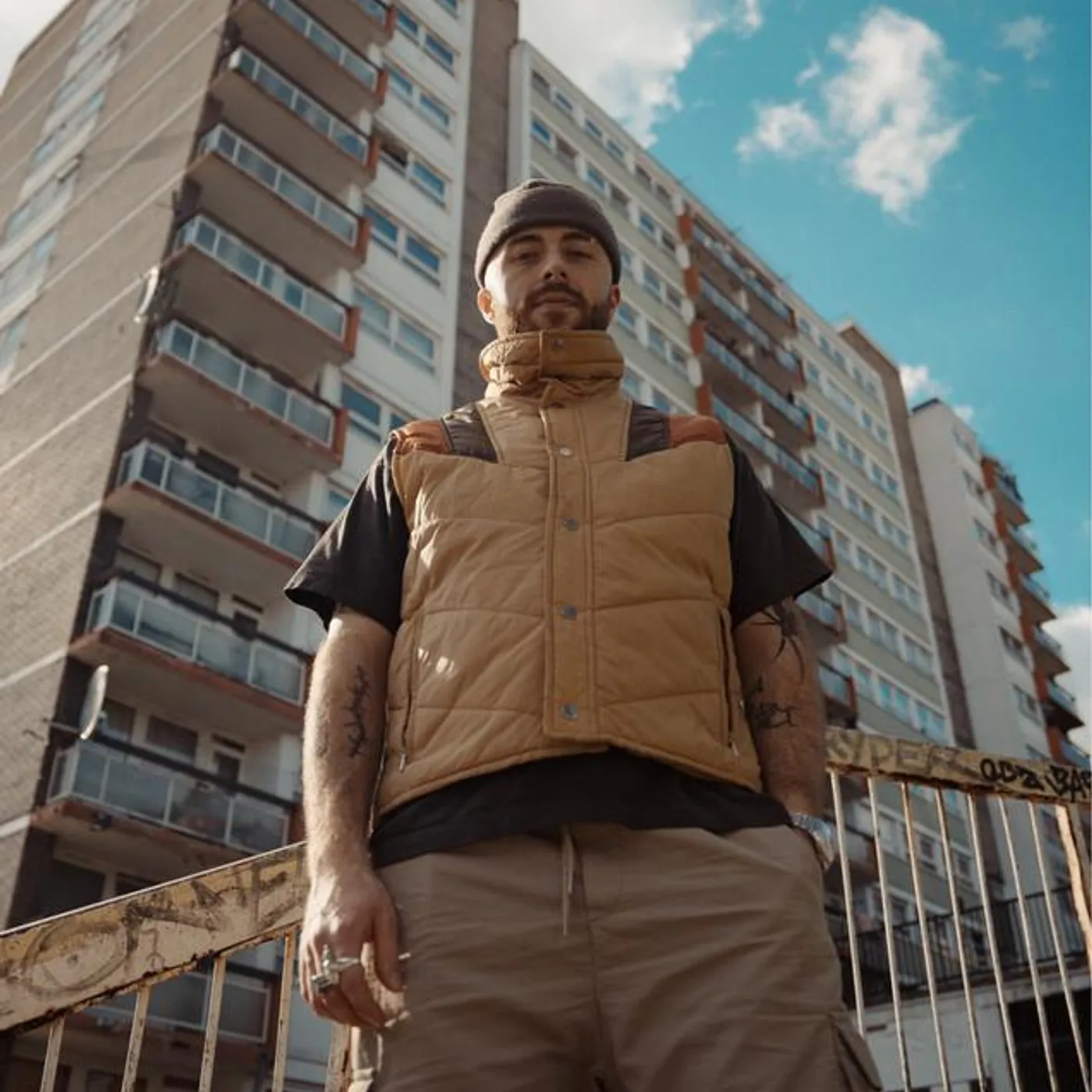 Manual DNB Brand Page