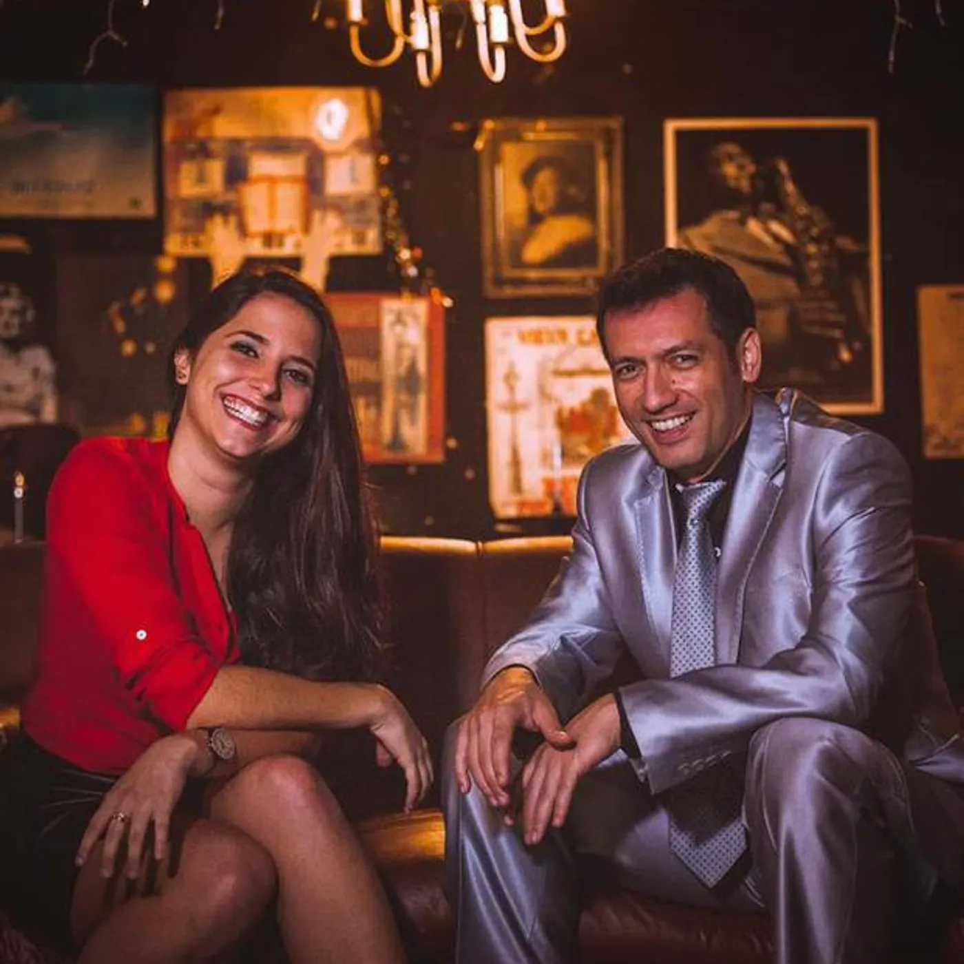 Mari Kerber & Ale Ravanello Brand Page