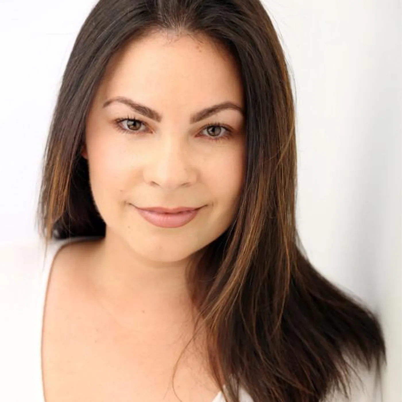 Marissa Rago Brand Page