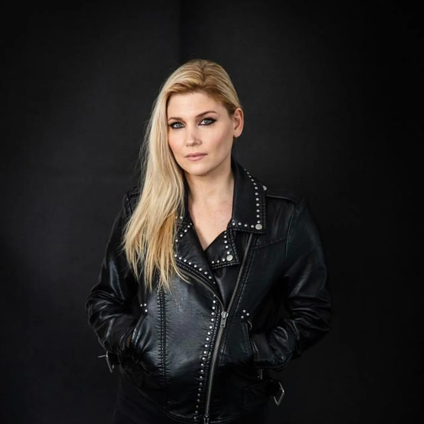 Marnie Stern Brand Page