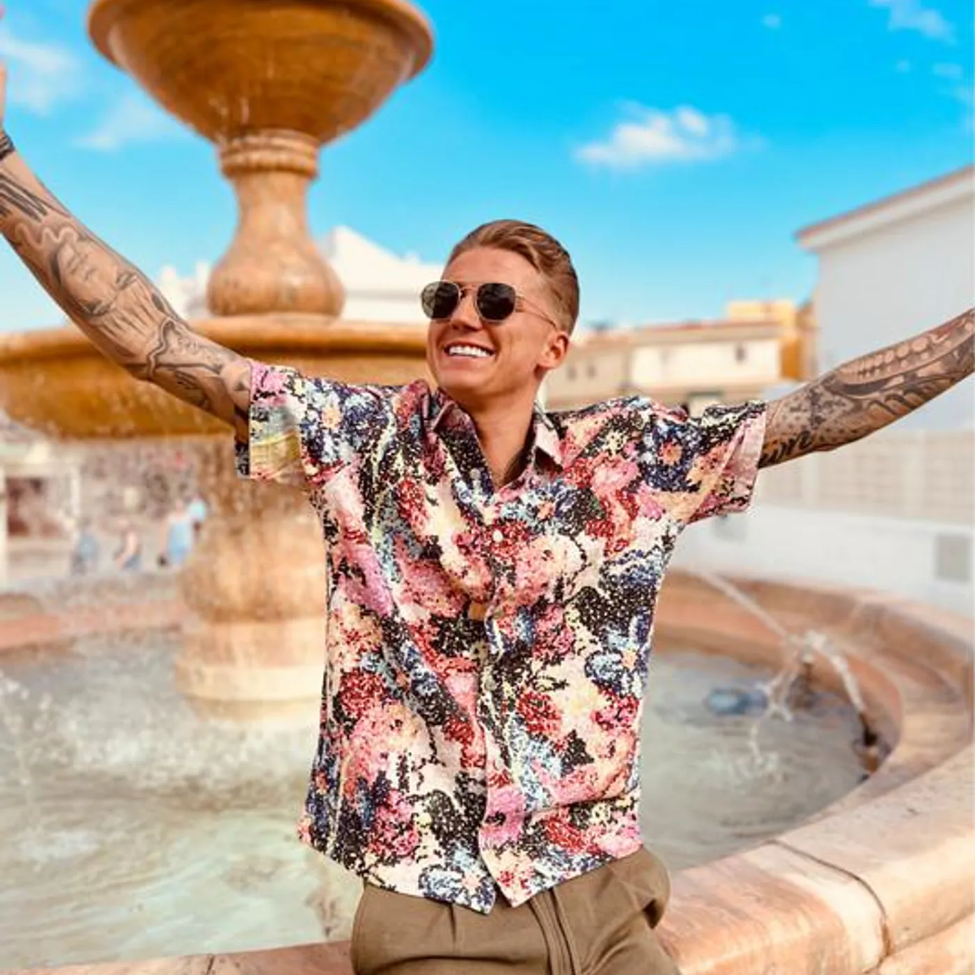 Mart Hoogkamer Brand Page