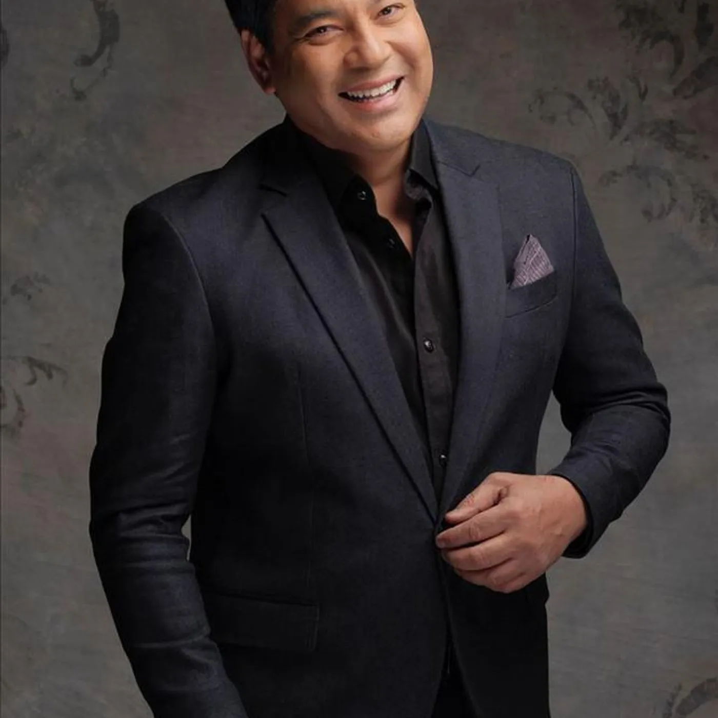 Martin Nievera Brand Page