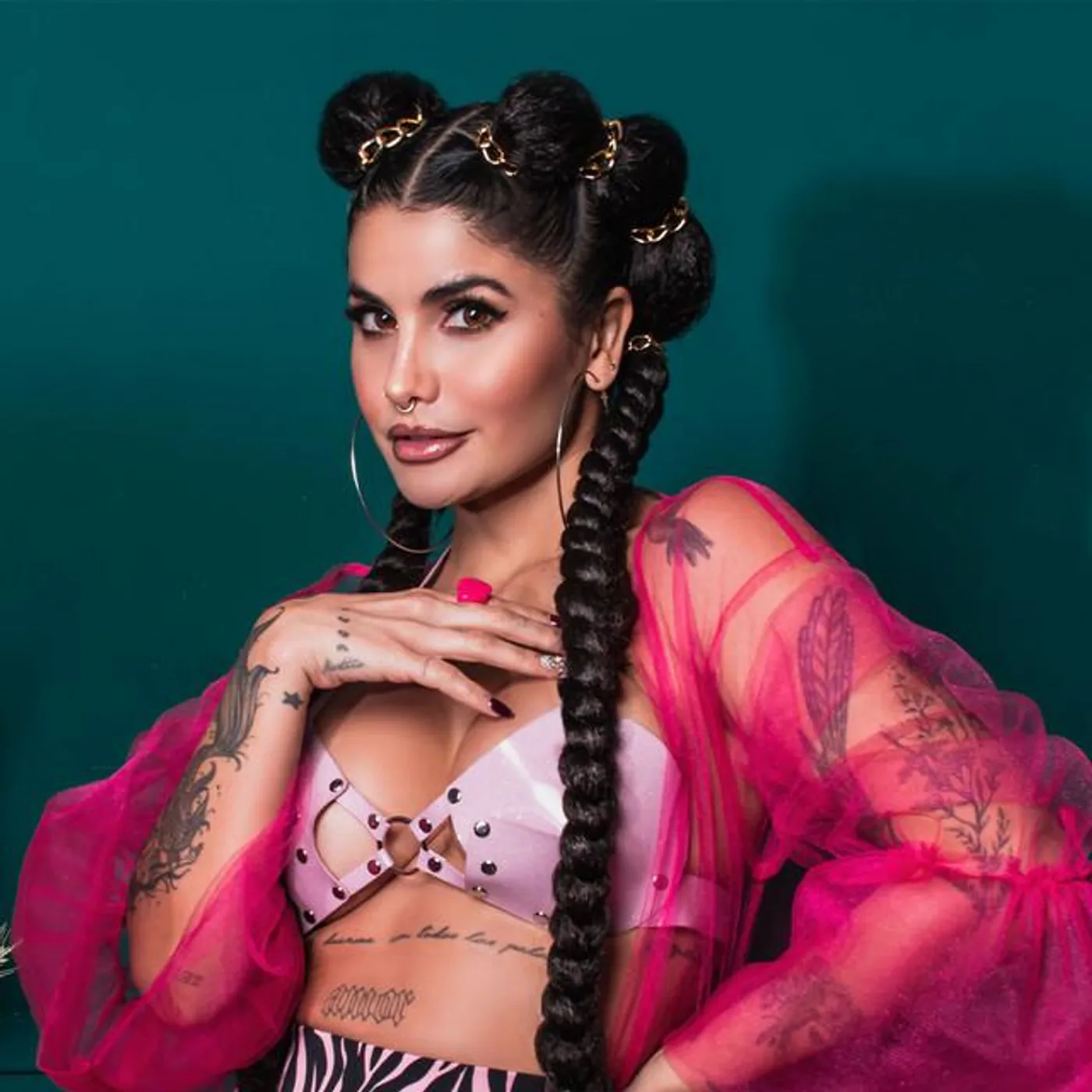 Martina La Peligrosa Brand Page