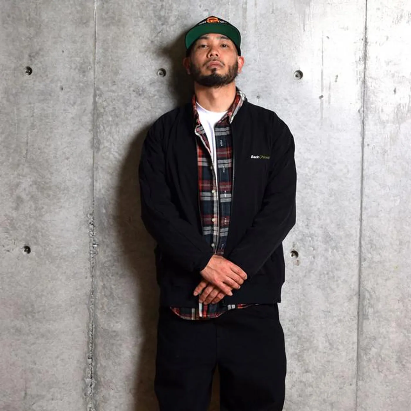 MASS-HOLE Brand Page