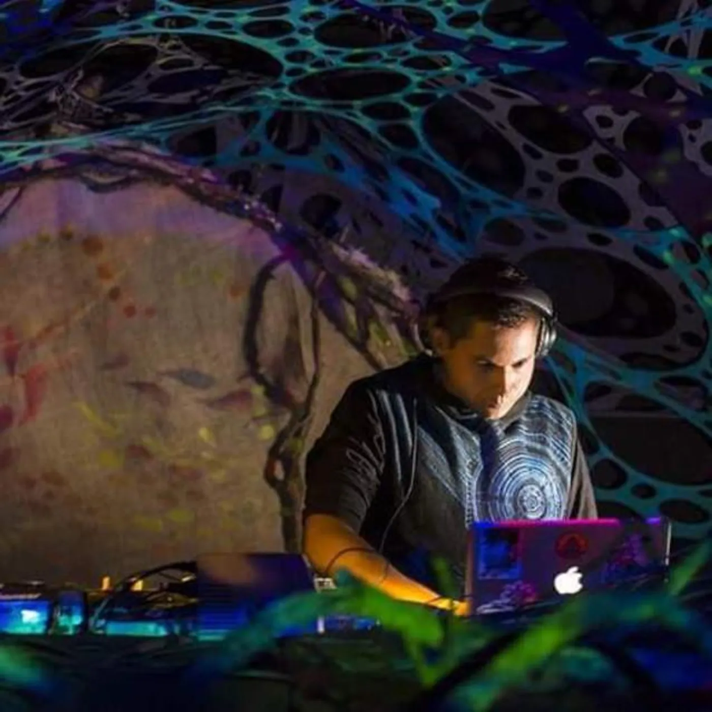 Mentalis Zavar Brand Page