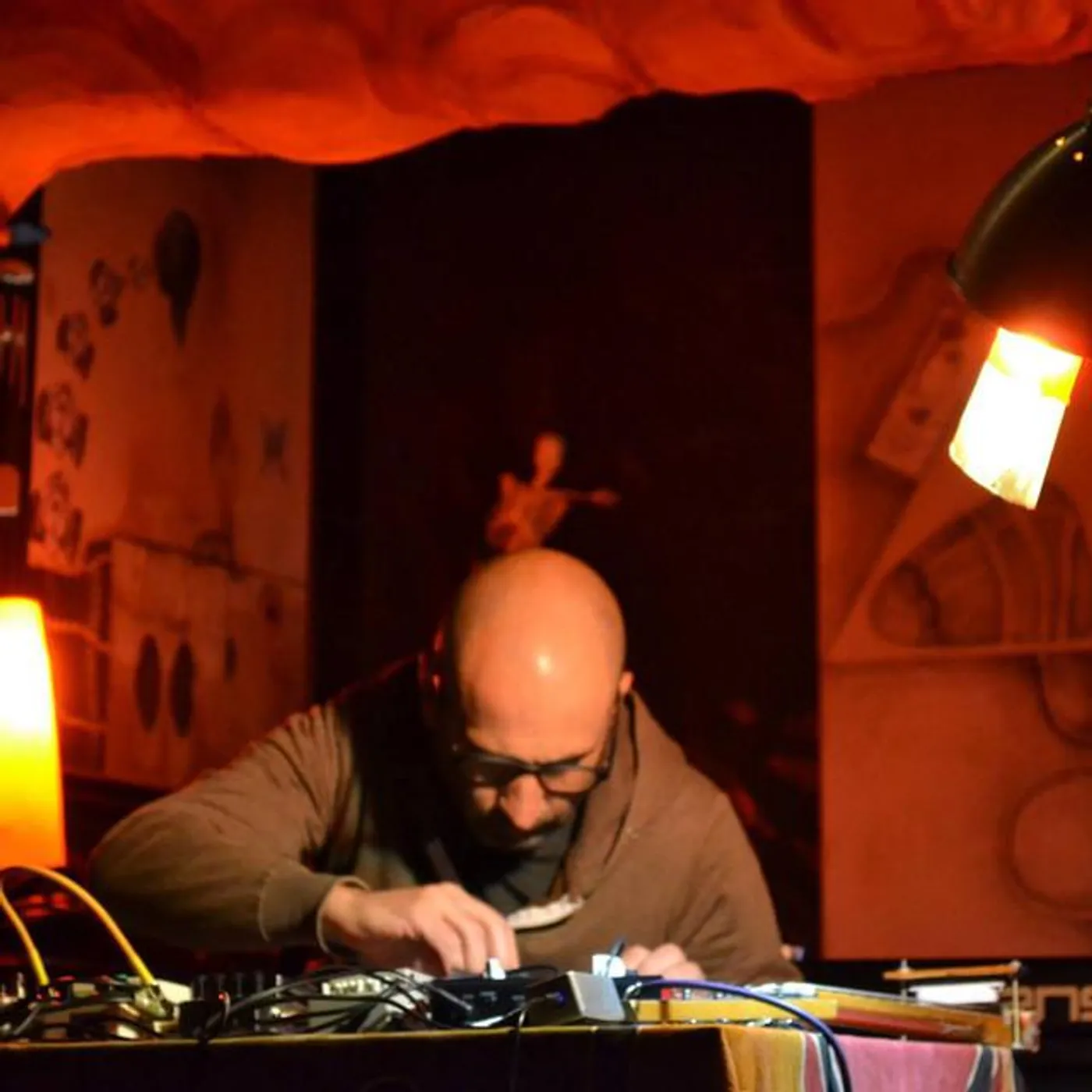 Mi Cosa de Resistance Brand Page