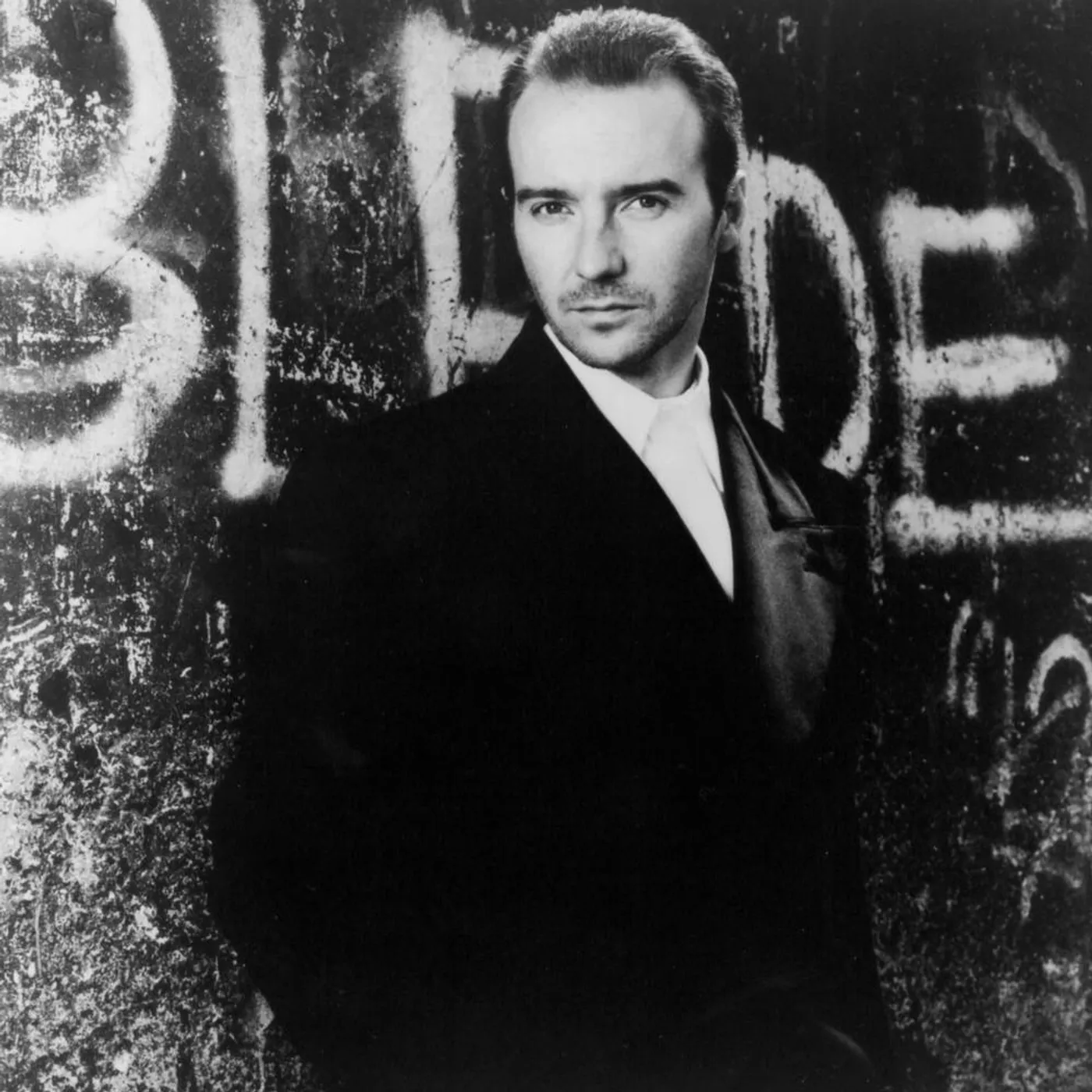 Midge Ure Brand Page
