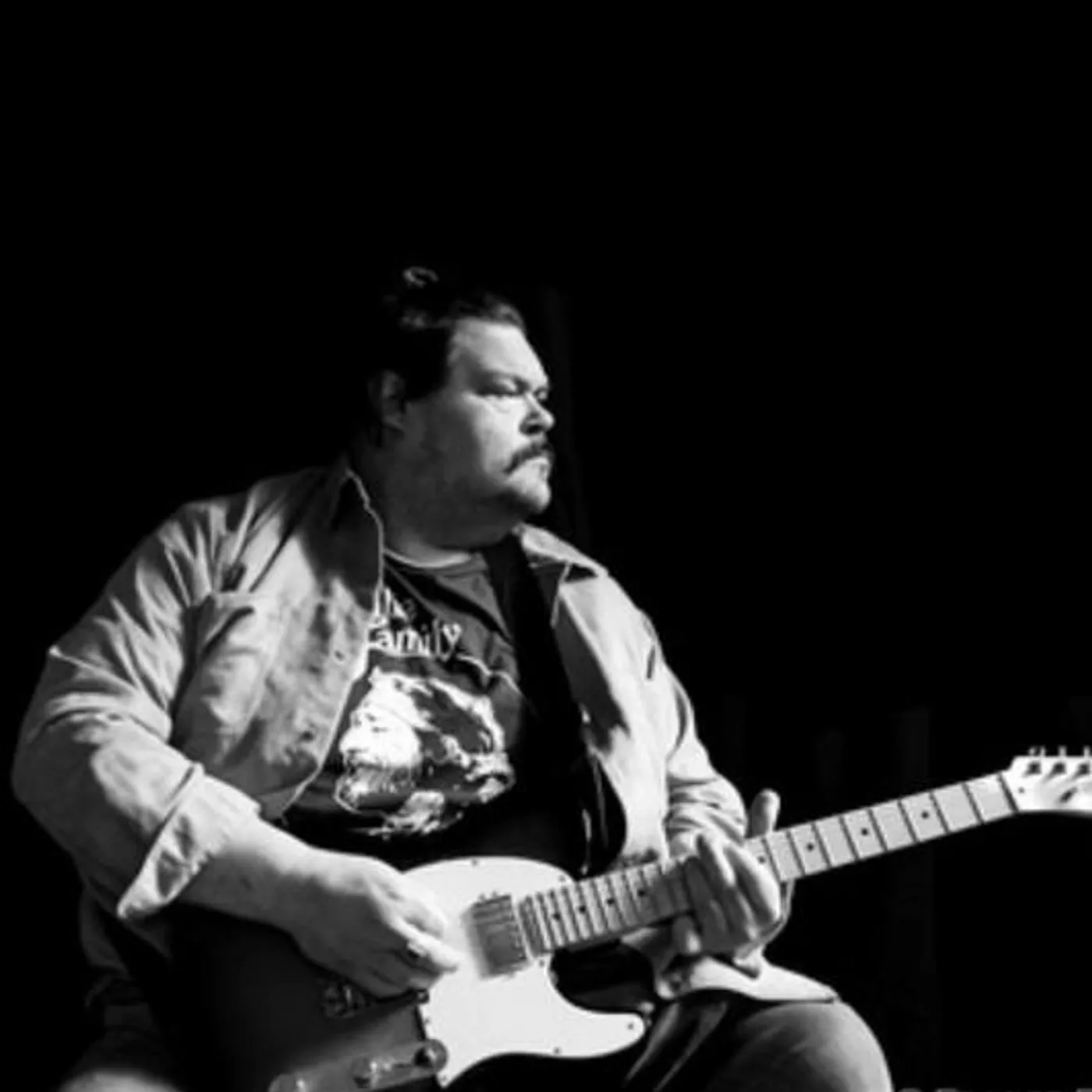 Mike à Vik Brand Page