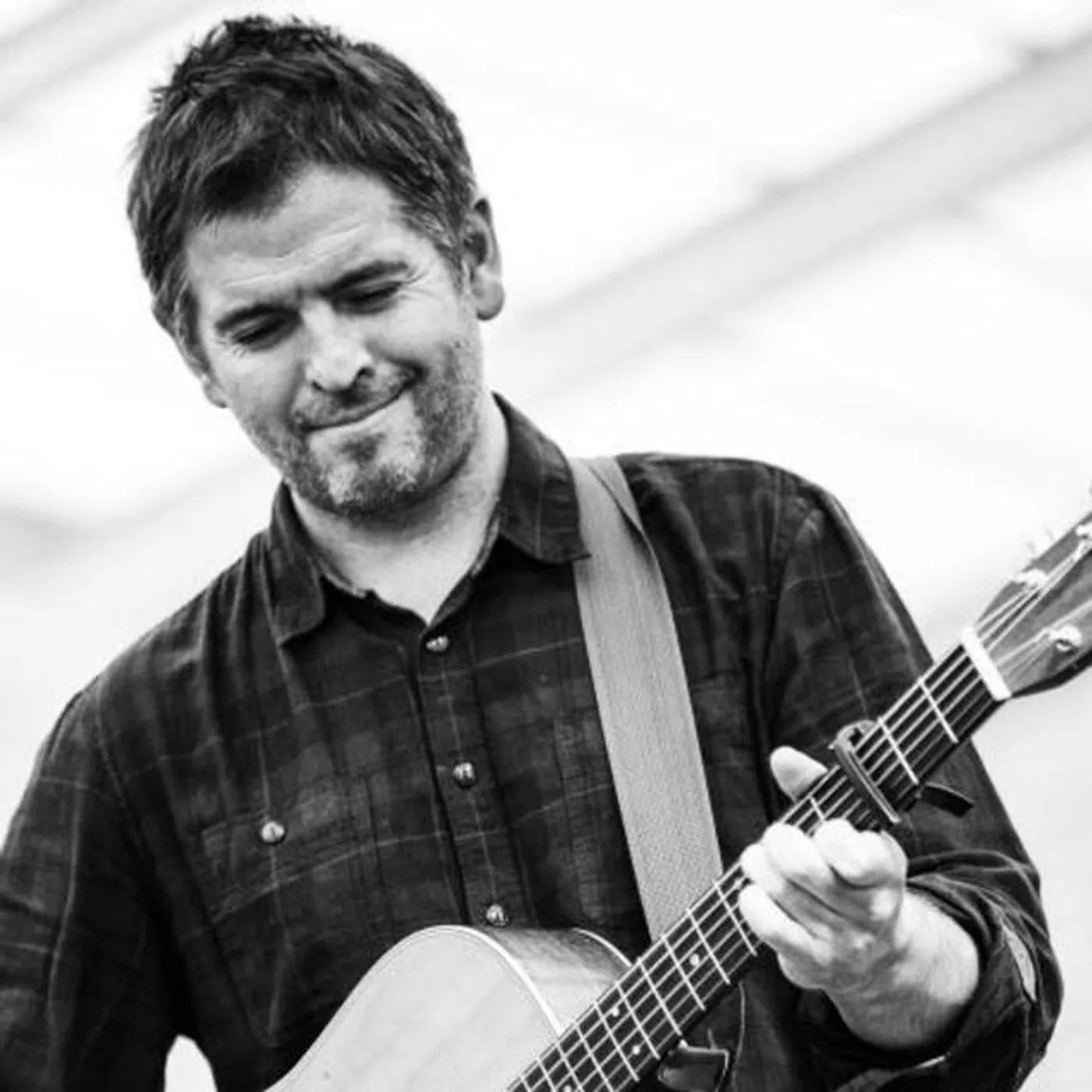 Mikel Urdangarin Brand Page