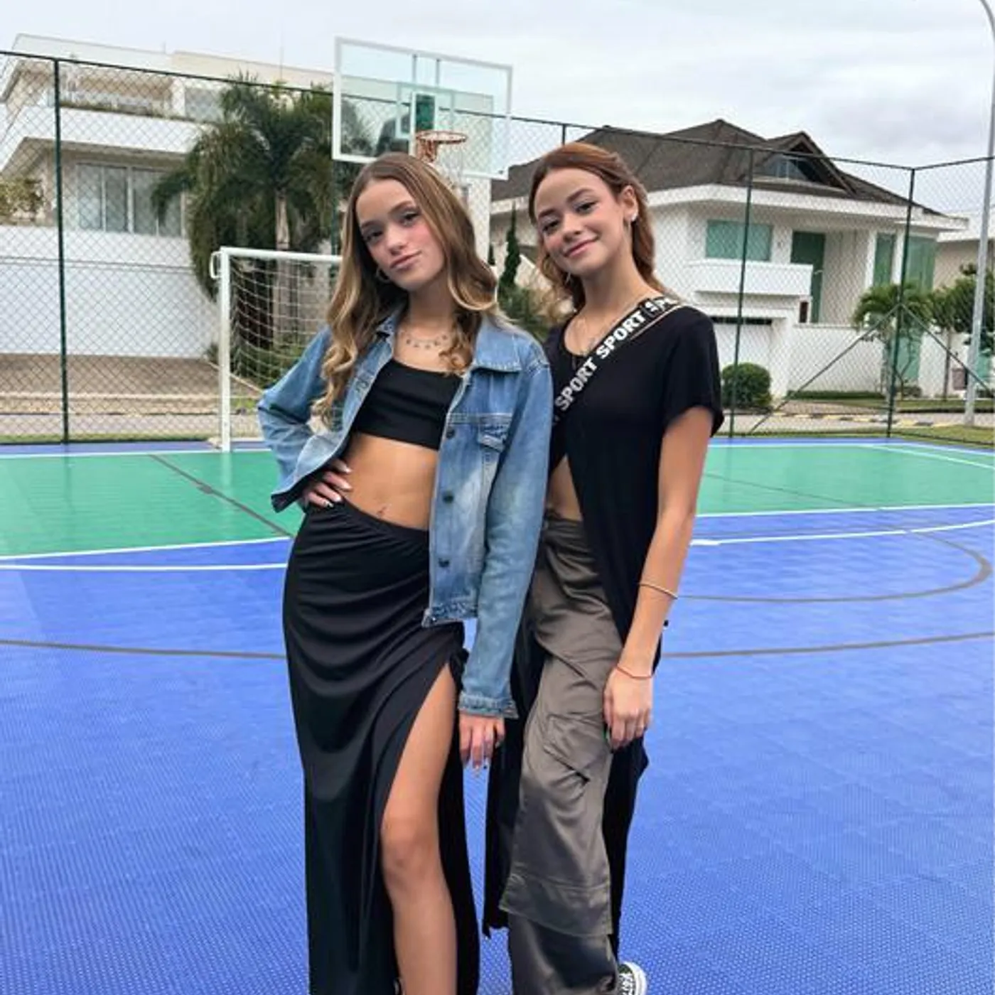 Millena e Manu Maia Brand Page