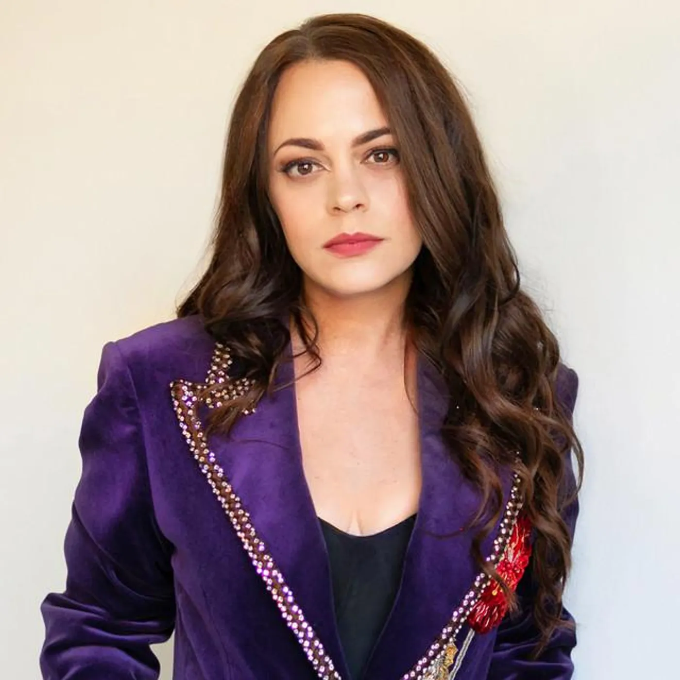 Mindy Smith Brand Page