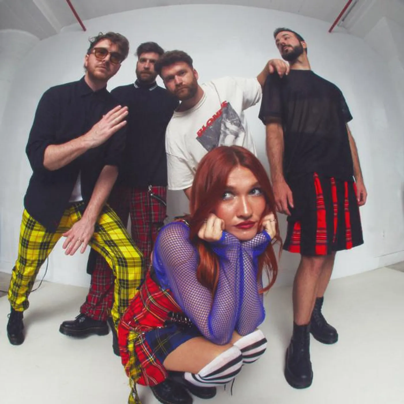 MisterWives Brand Page