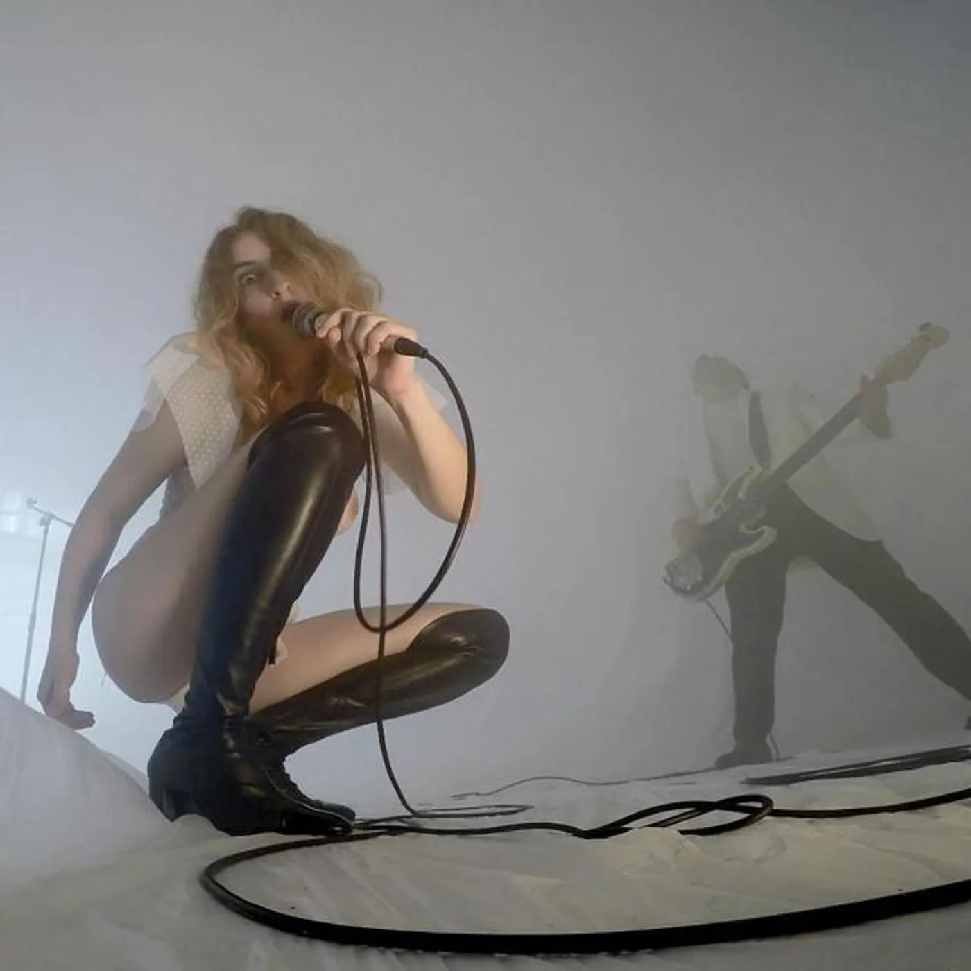 Mueran Humanos Brand Page