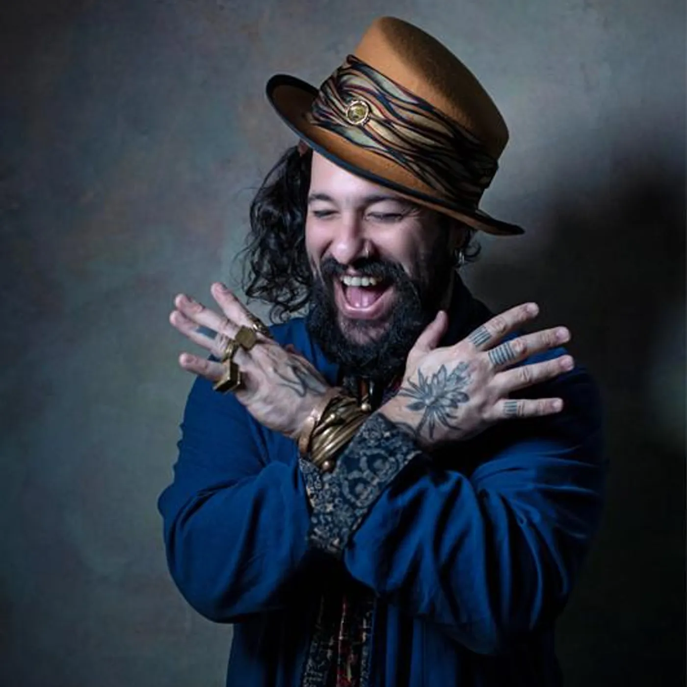 Munir Hossn Brand Page