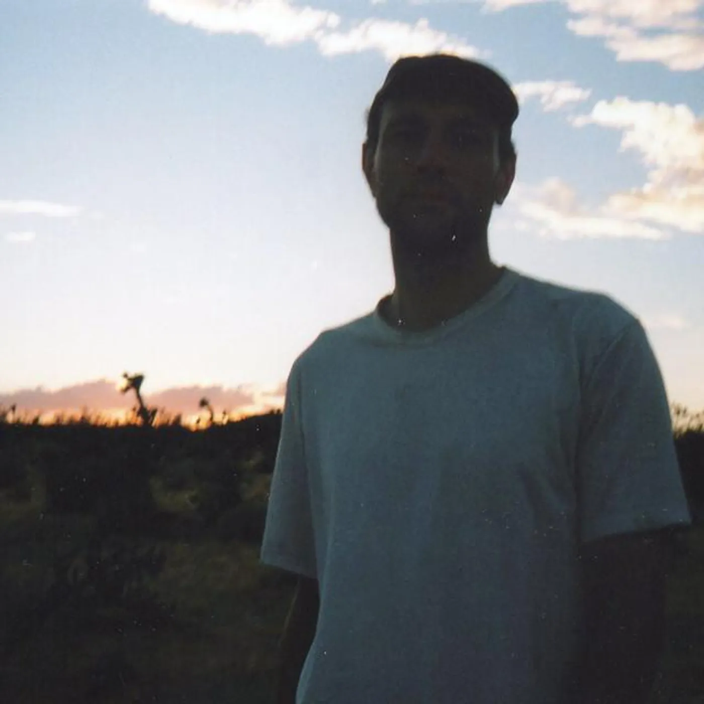 Novo Amor Brand Page