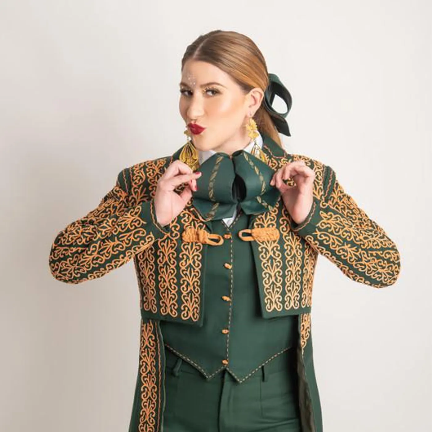 Nora González Brand Page