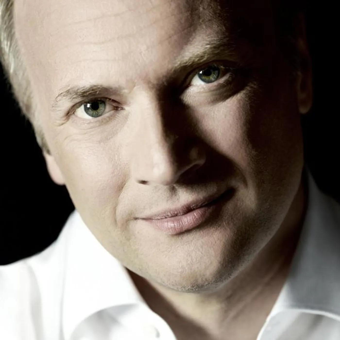 Gianandrea Noseda Brand Page