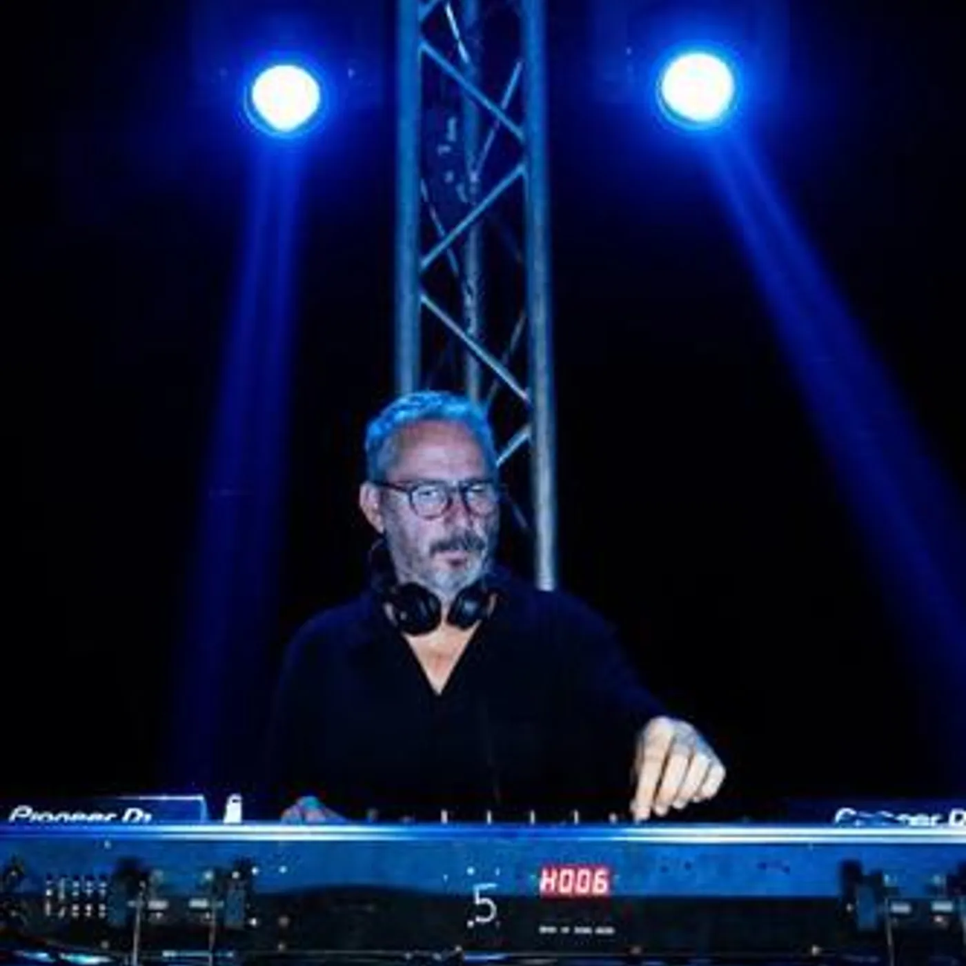 Nacho Sotomayor Brand Page