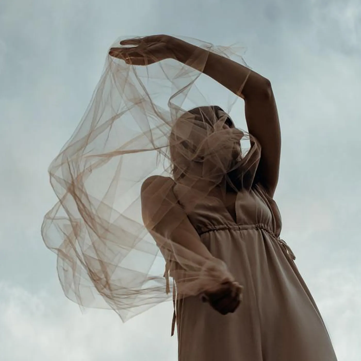 Nara Pinheiro Brand Page