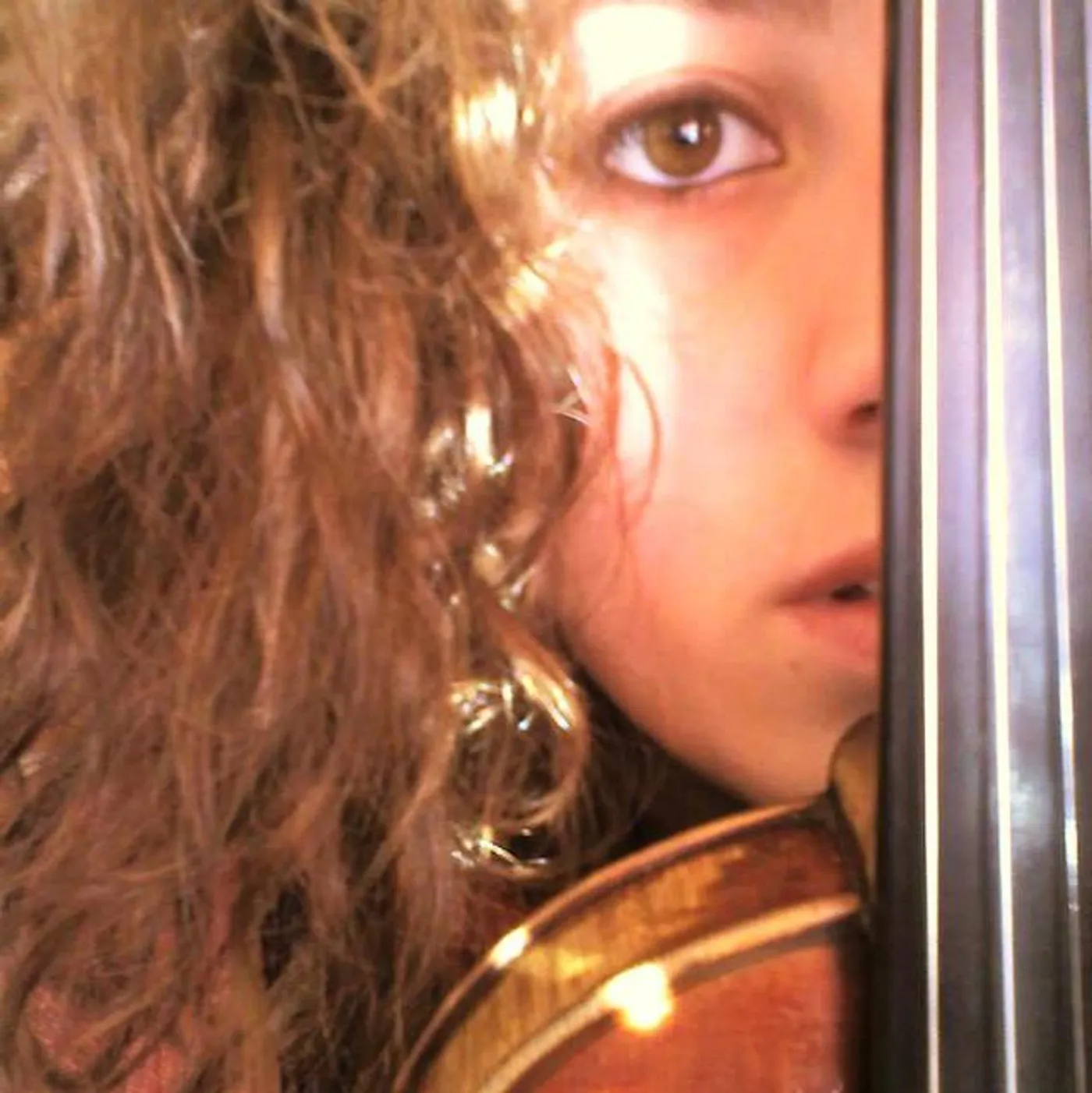 Nefeli Walking Undercover