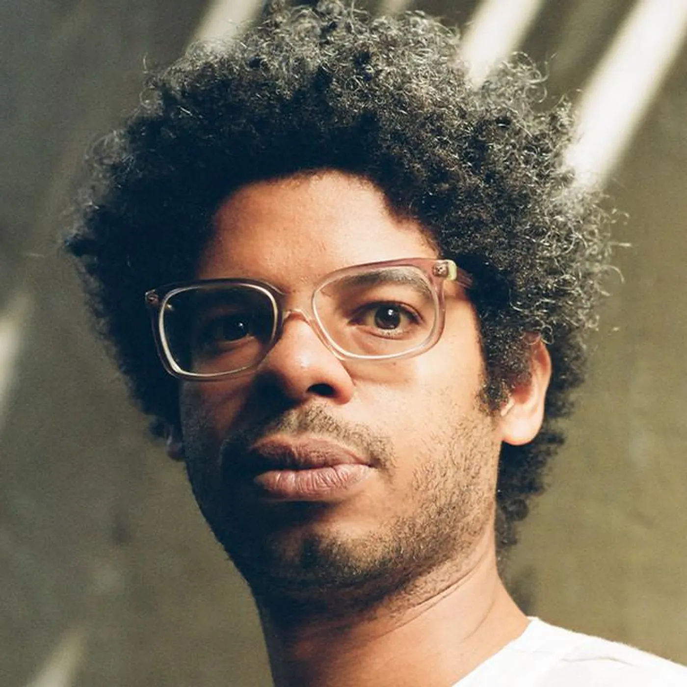 Negro Leo Brand Page