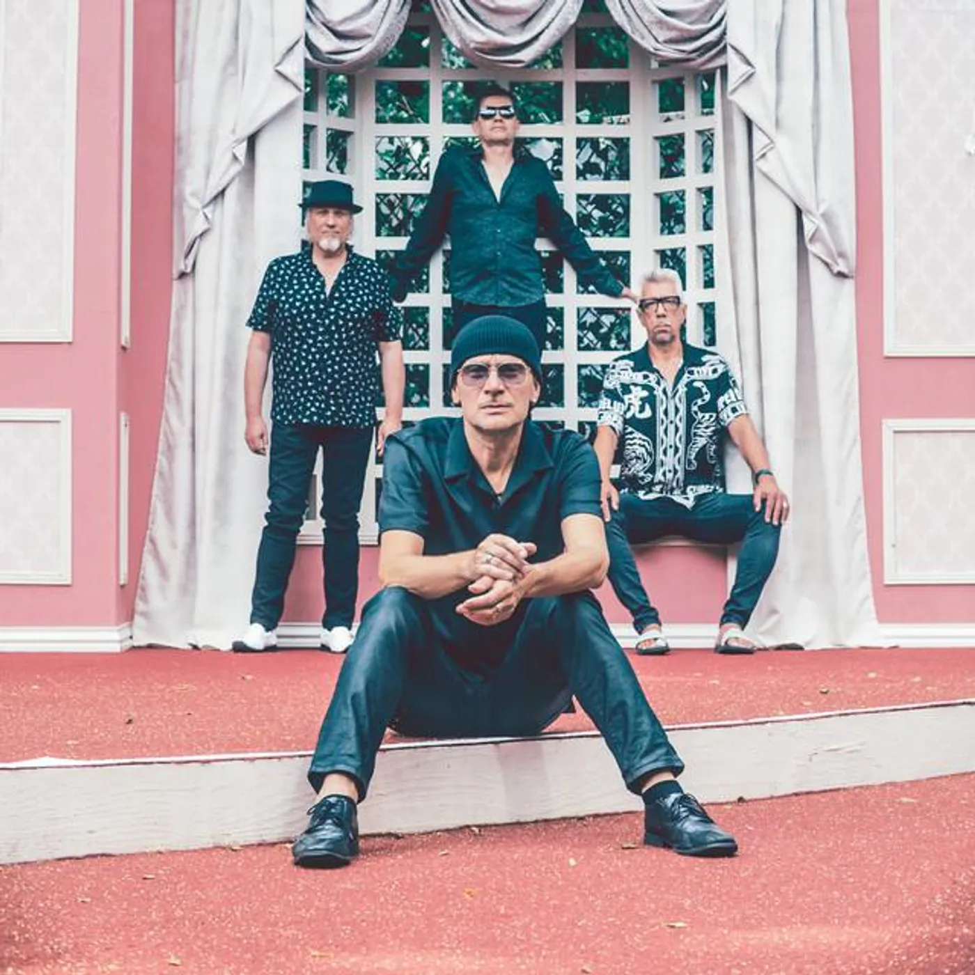 Neljä Ruusua Brand Page