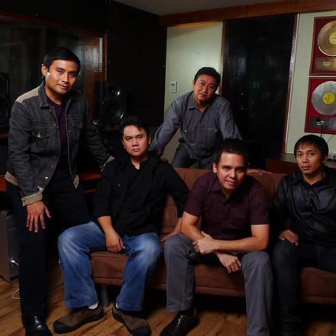 Neocolours Brand Page