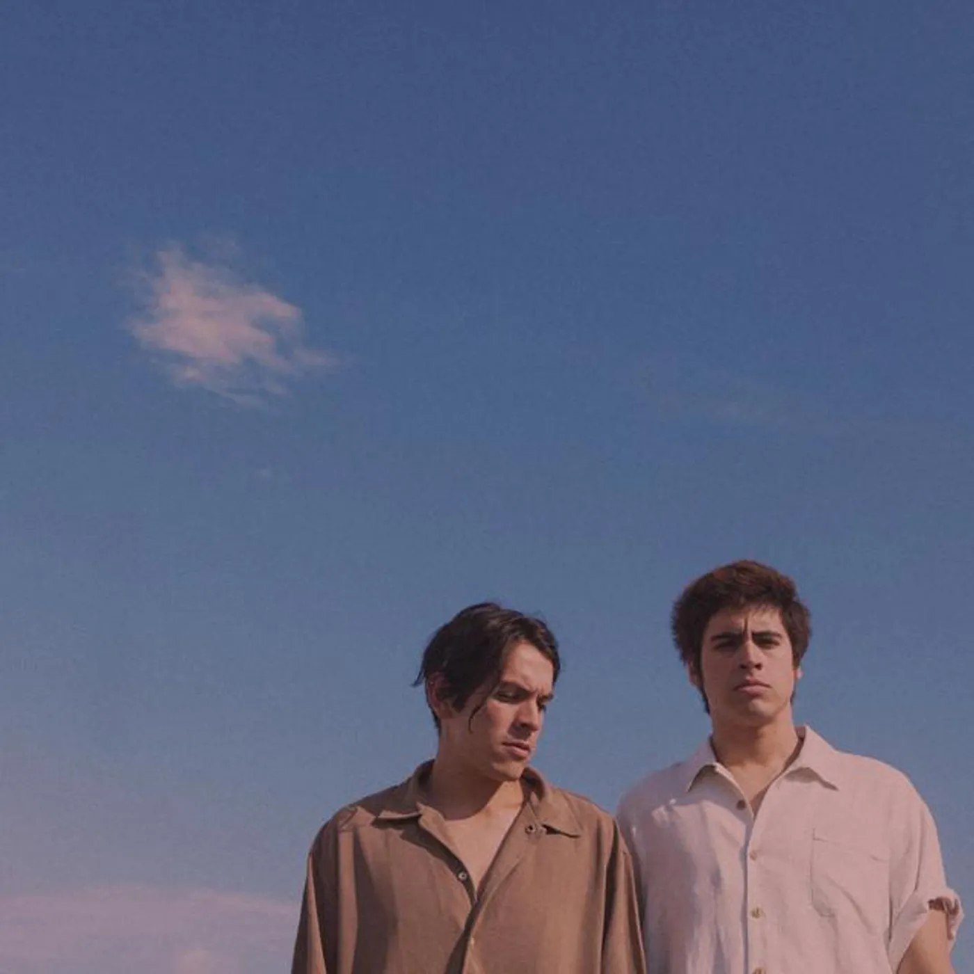 Neon Dominik Brand Page