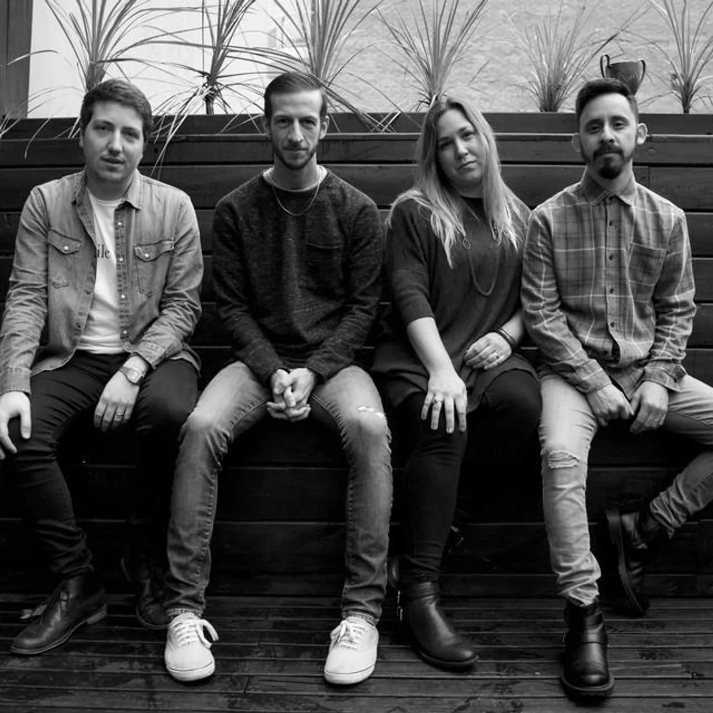 Neos Worship Brand Page