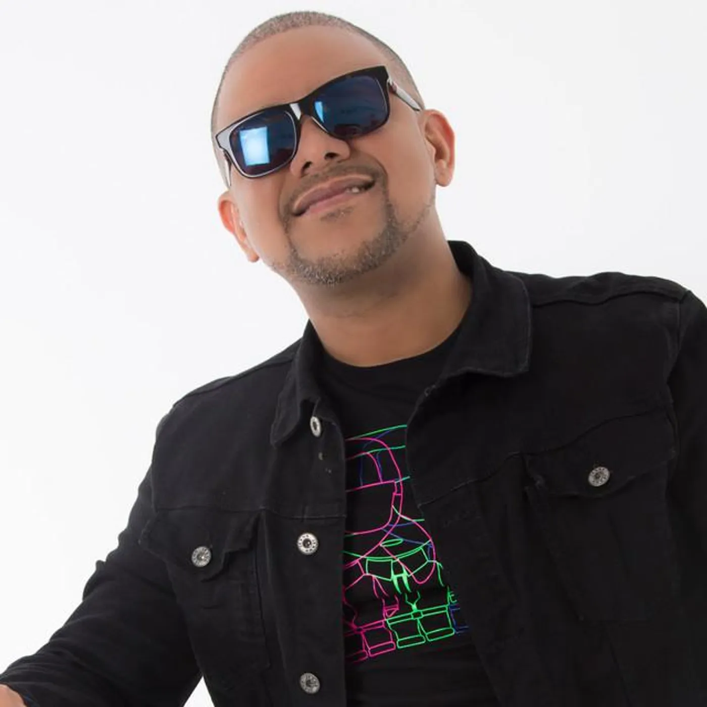 Nixon Roman Brand Page