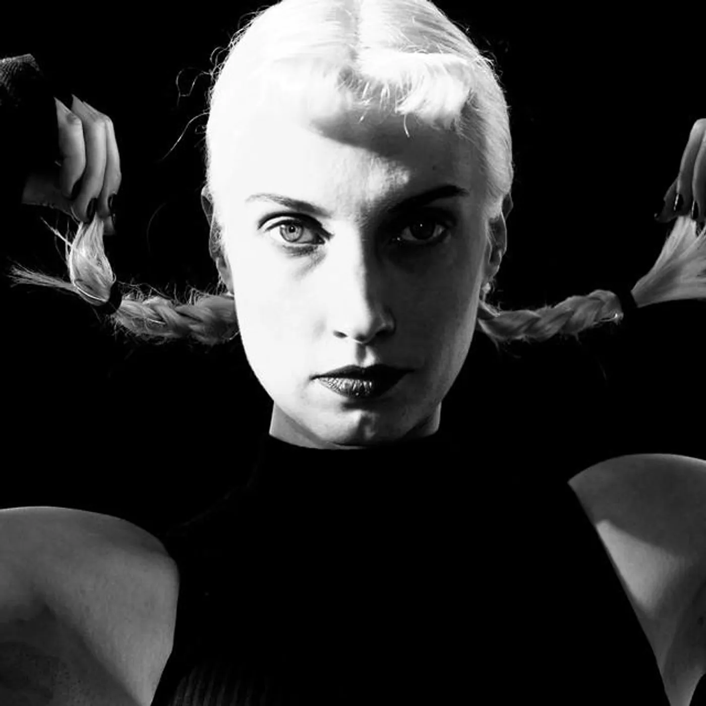 Molly Nilsson Brand Page