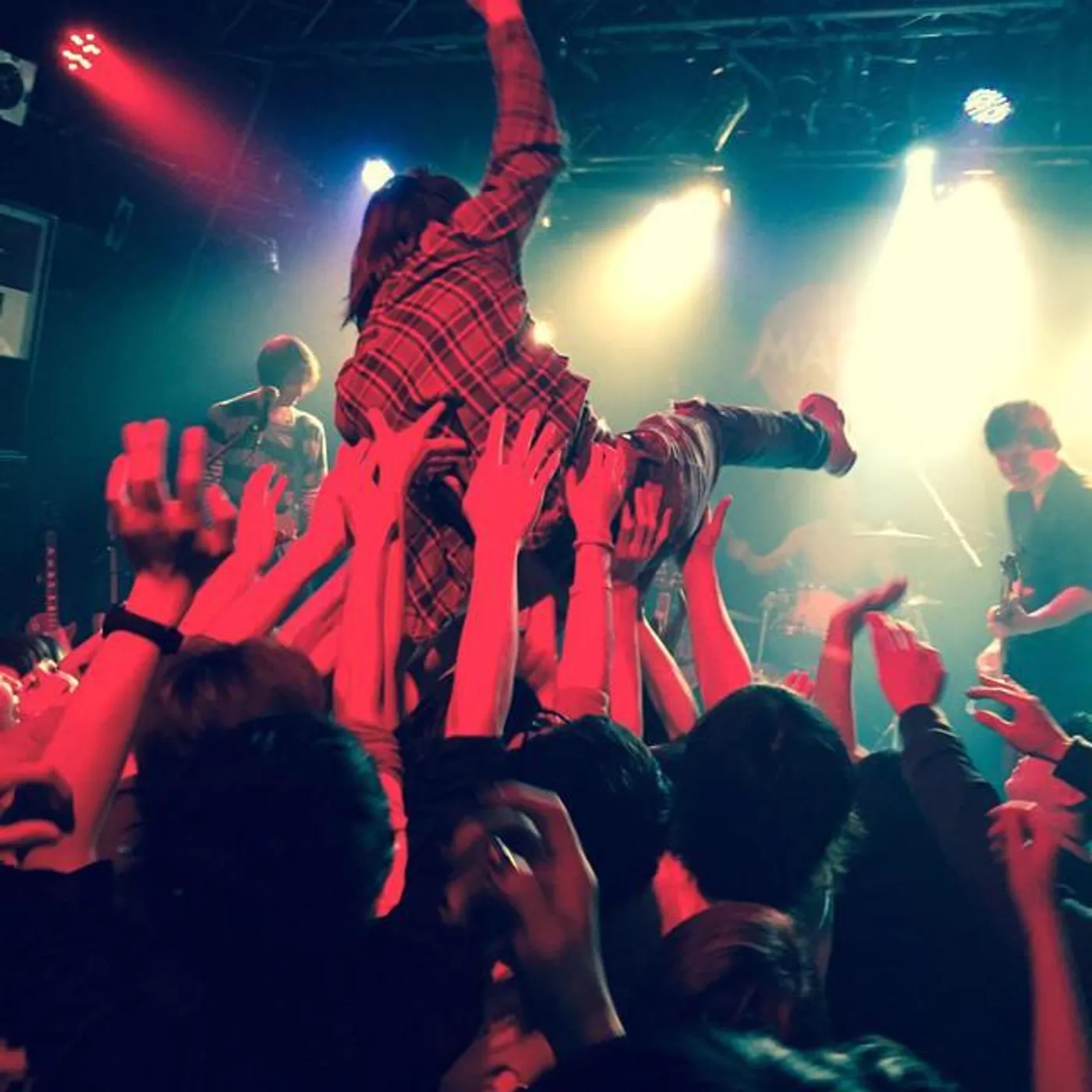 Nine Black Alps Brand Page