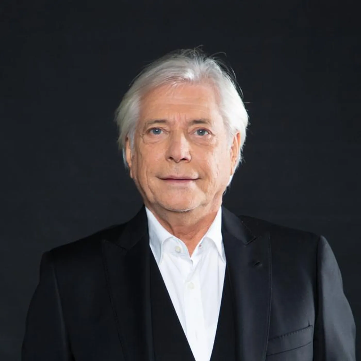 Nino D'Angelo Brand Page