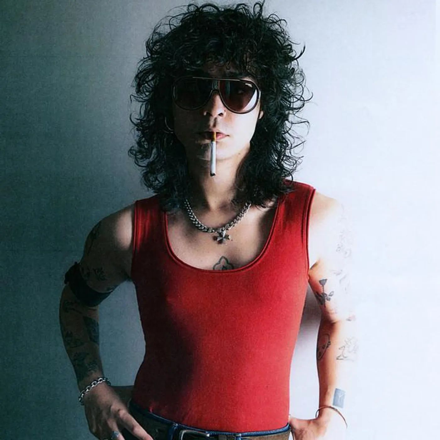 Nueve Desconocidos Brand Page