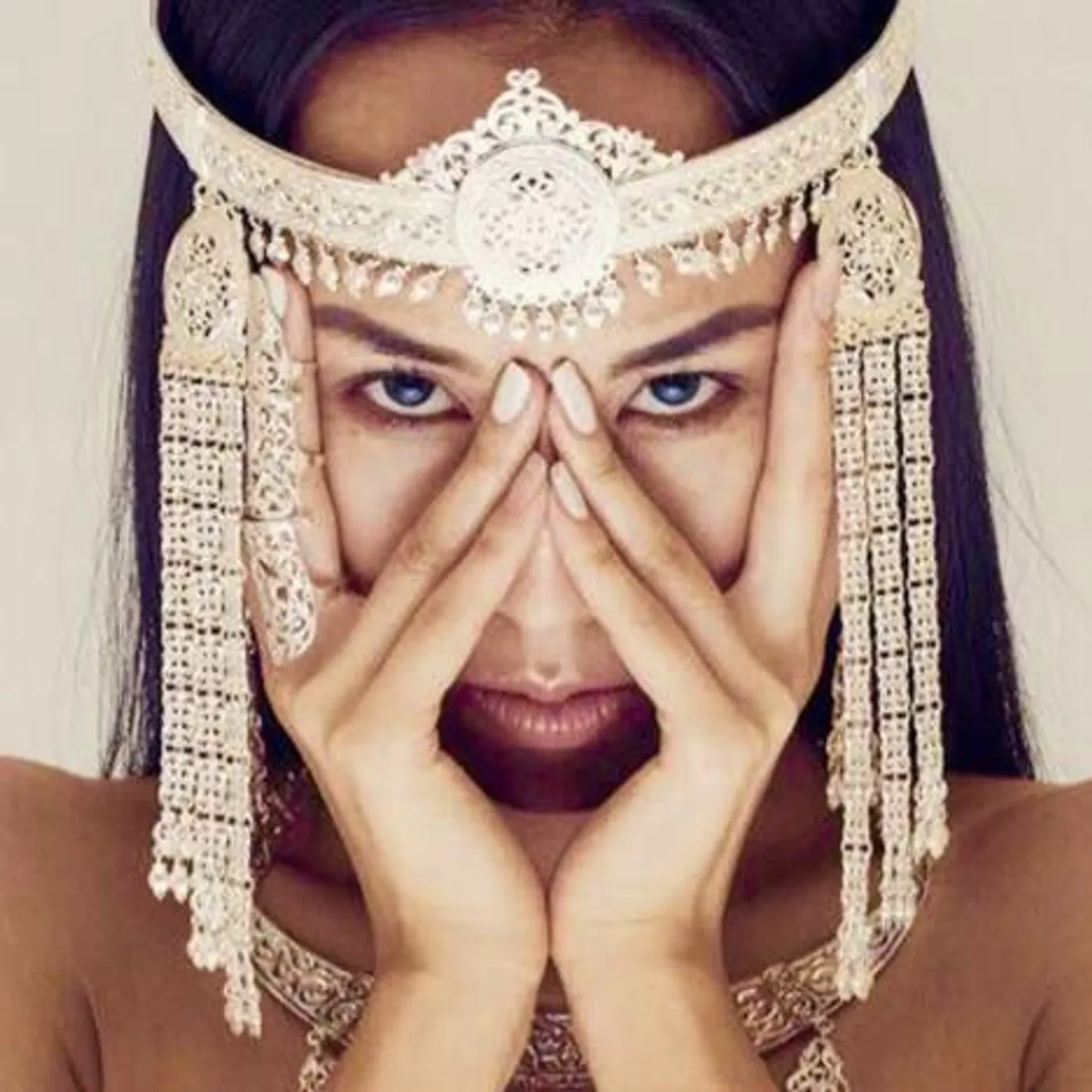 SNOW RAVEN Brand Page